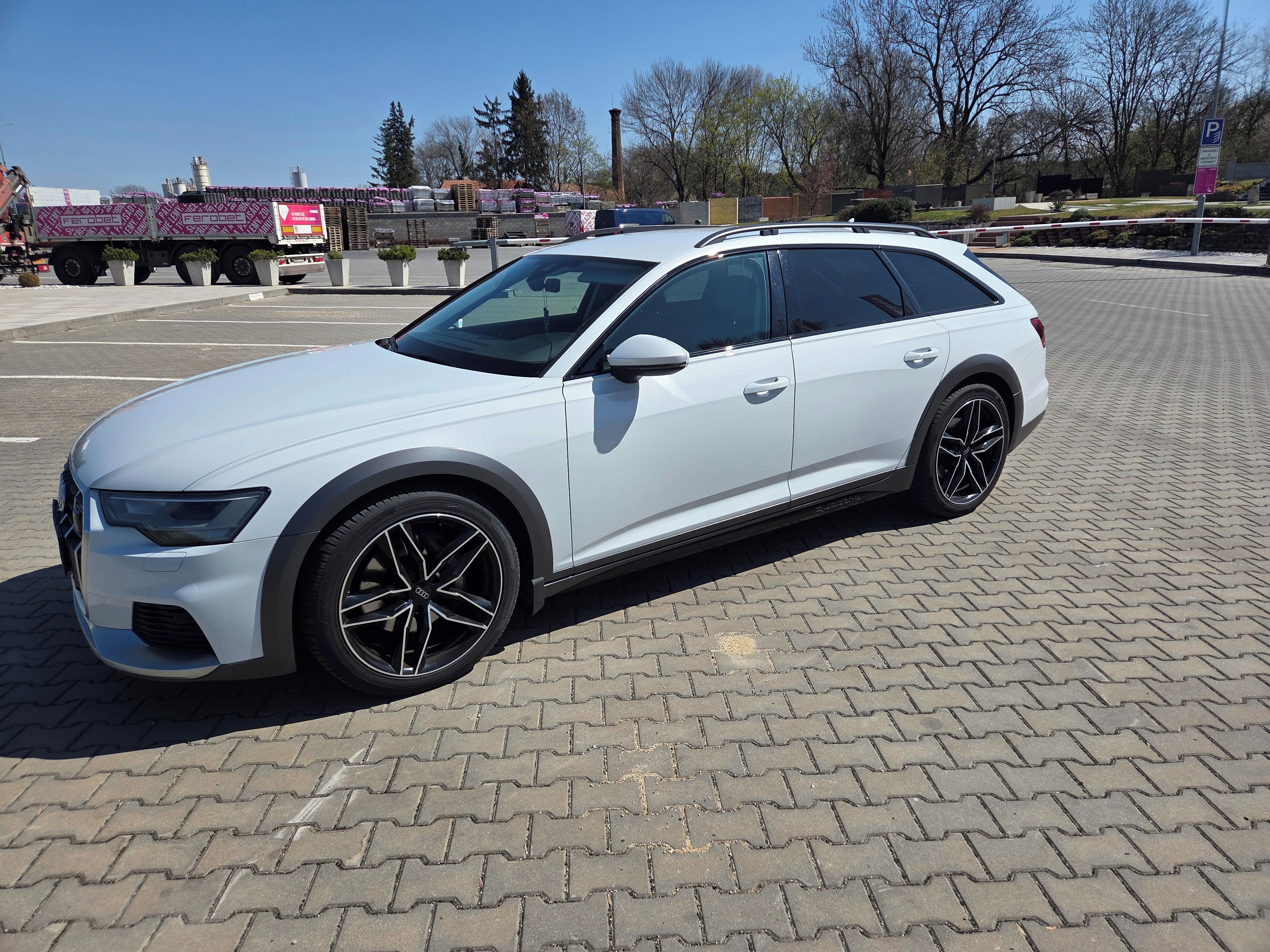 Audi A6 allroad - fotka 2