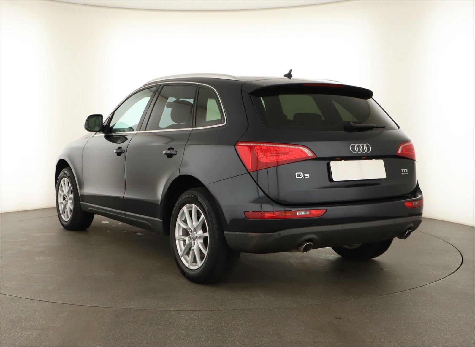 Audi Q5, 3.0 TDI, Exclusive, 4X4 - fotka 4