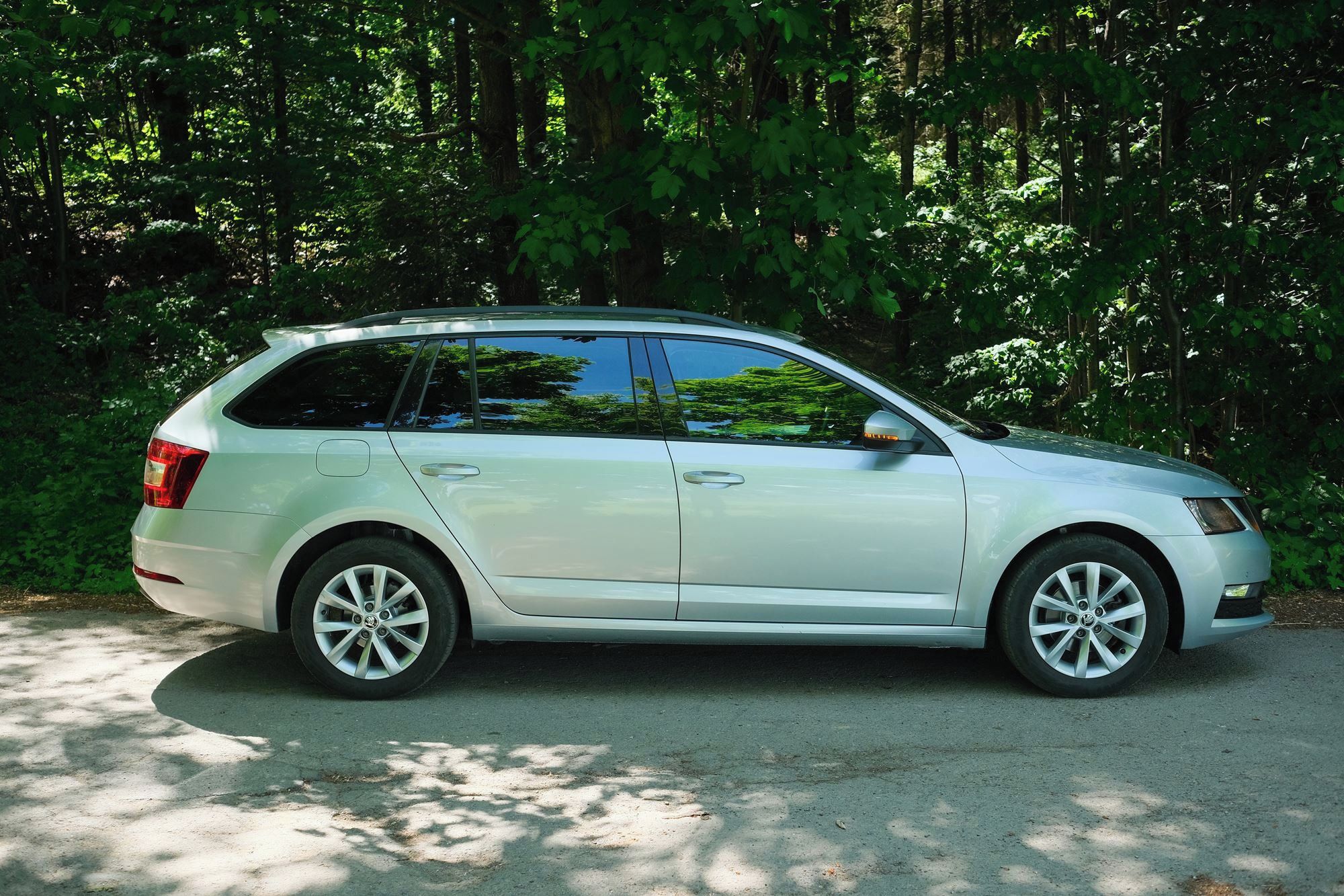 Škoda Octavia, Škoda Octavia Combi 3 1.6 TDI - fotka 2