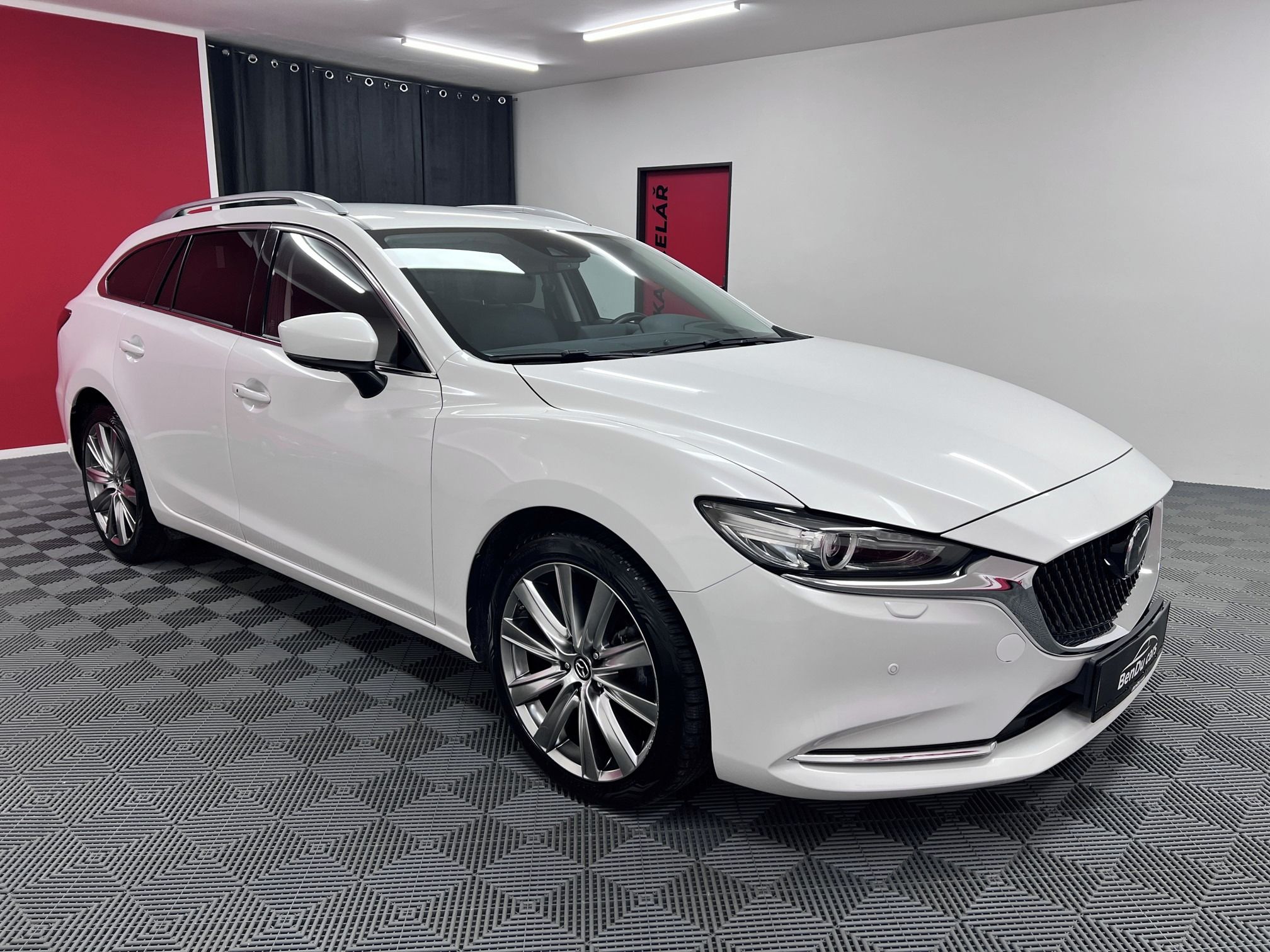 Mazda 6, 2.0i 121 kW REVOLUTION - fotka 2