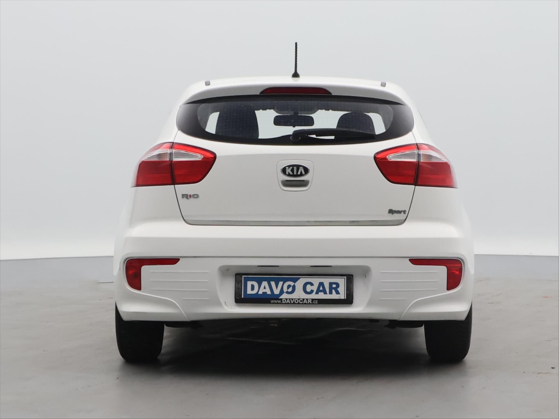Kia Rio, 1,4 CVVT 80kW Anniversary CZ - fotka 6
