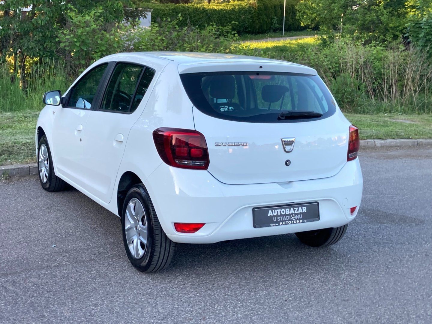 Dacia Sandero, 0,9 TCe koup ČR, 1.m.servis.k. - fotka 5
