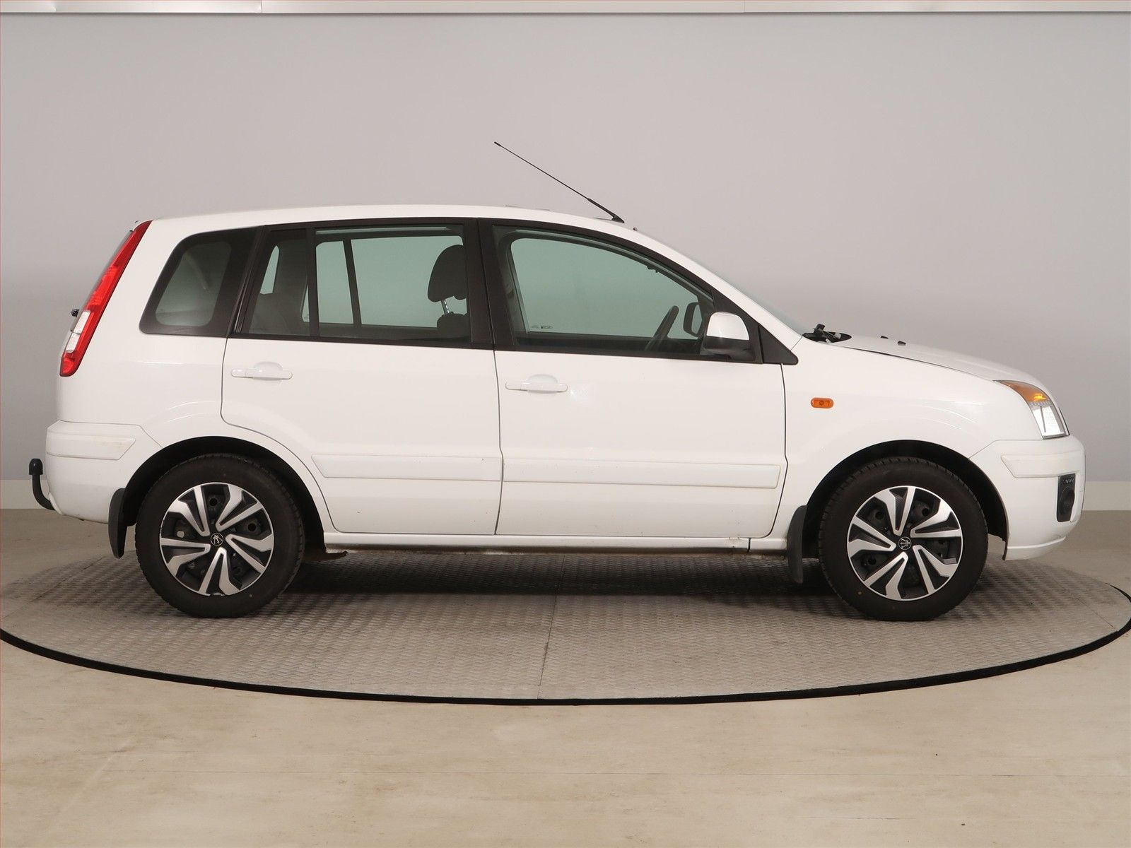 Ford Fusion, 1.4, Tažné, slušný stav - fotka 6