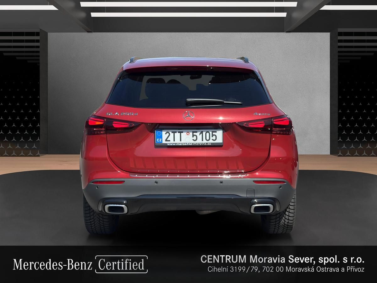 Mercedes-Benz GLA, 200d 4M - fotka 4