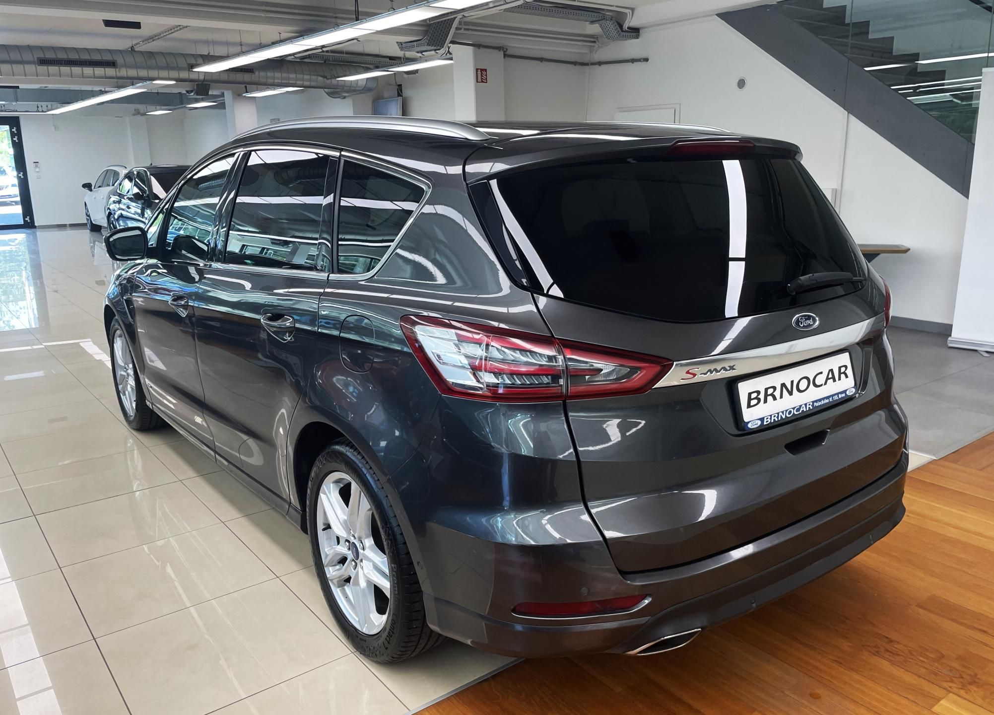 Ford S-MAX, Titanium 132kW AT AWD, 7 MÍST - fotka 4