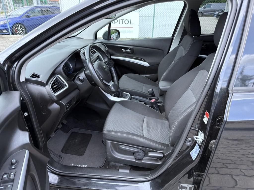 Suzuki SX4 S-Cross, 1.6i 88 kW navi. tažné zař. - fotka 6