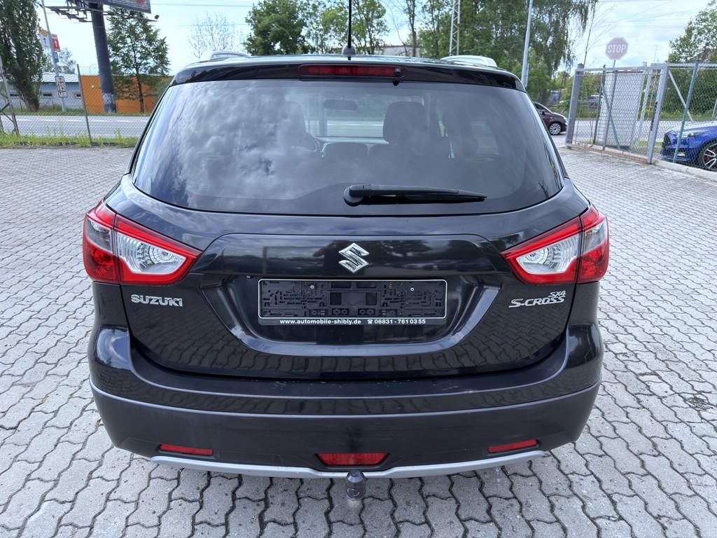 Suzuki SX4 S-Cross, 1.6i 88 kW navi. tažné zař. - fotka 4
