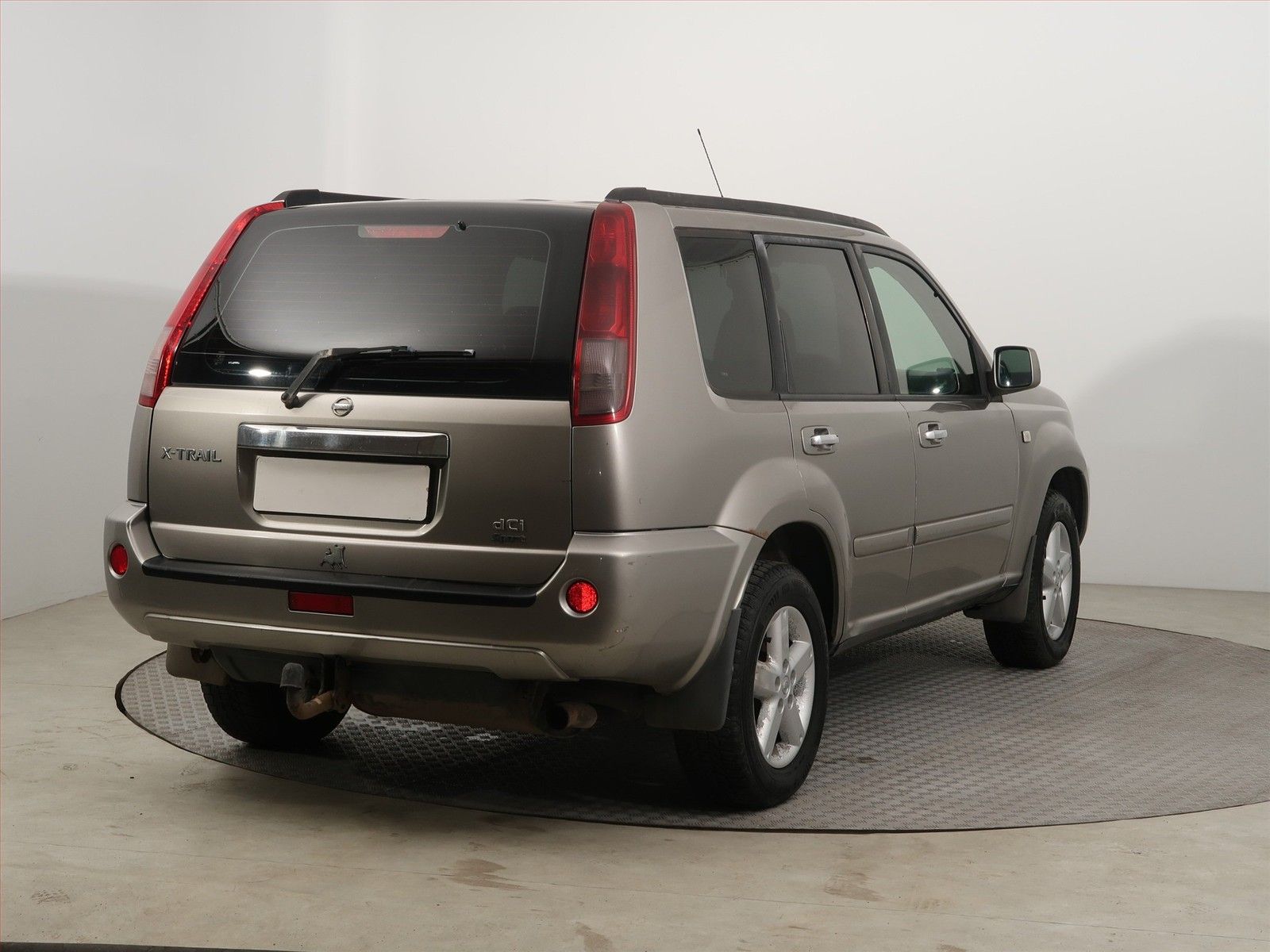 Nissan X-Trail, 2.2 dCi, 4X4, Tažné - fotka 5