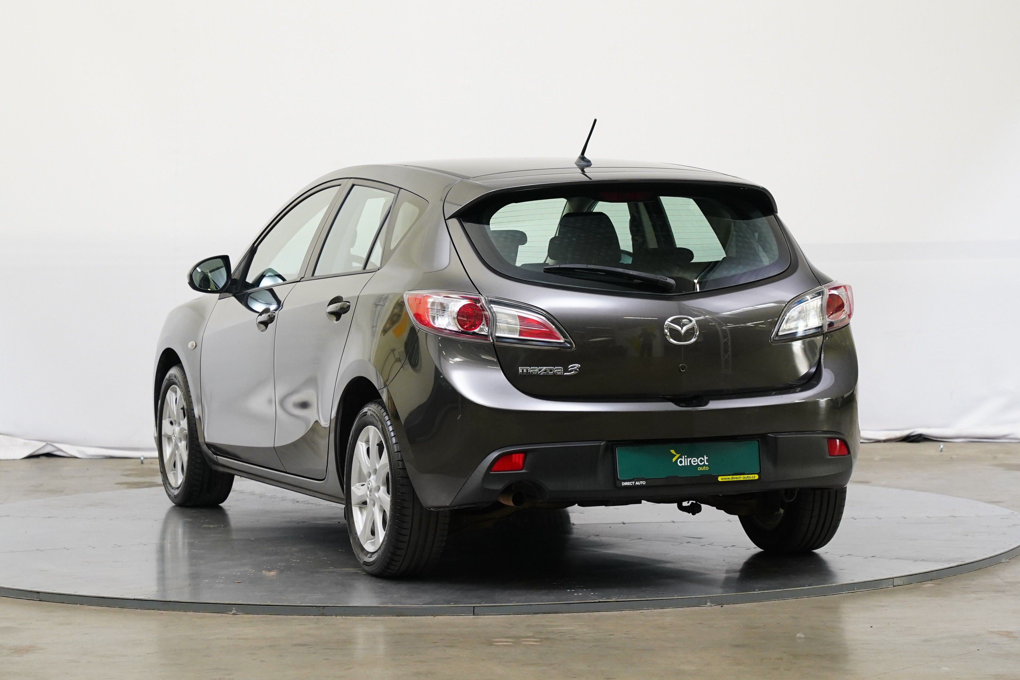 Mazda 3, 1.6 DOHC 77 kW Center-Line - fotka 4