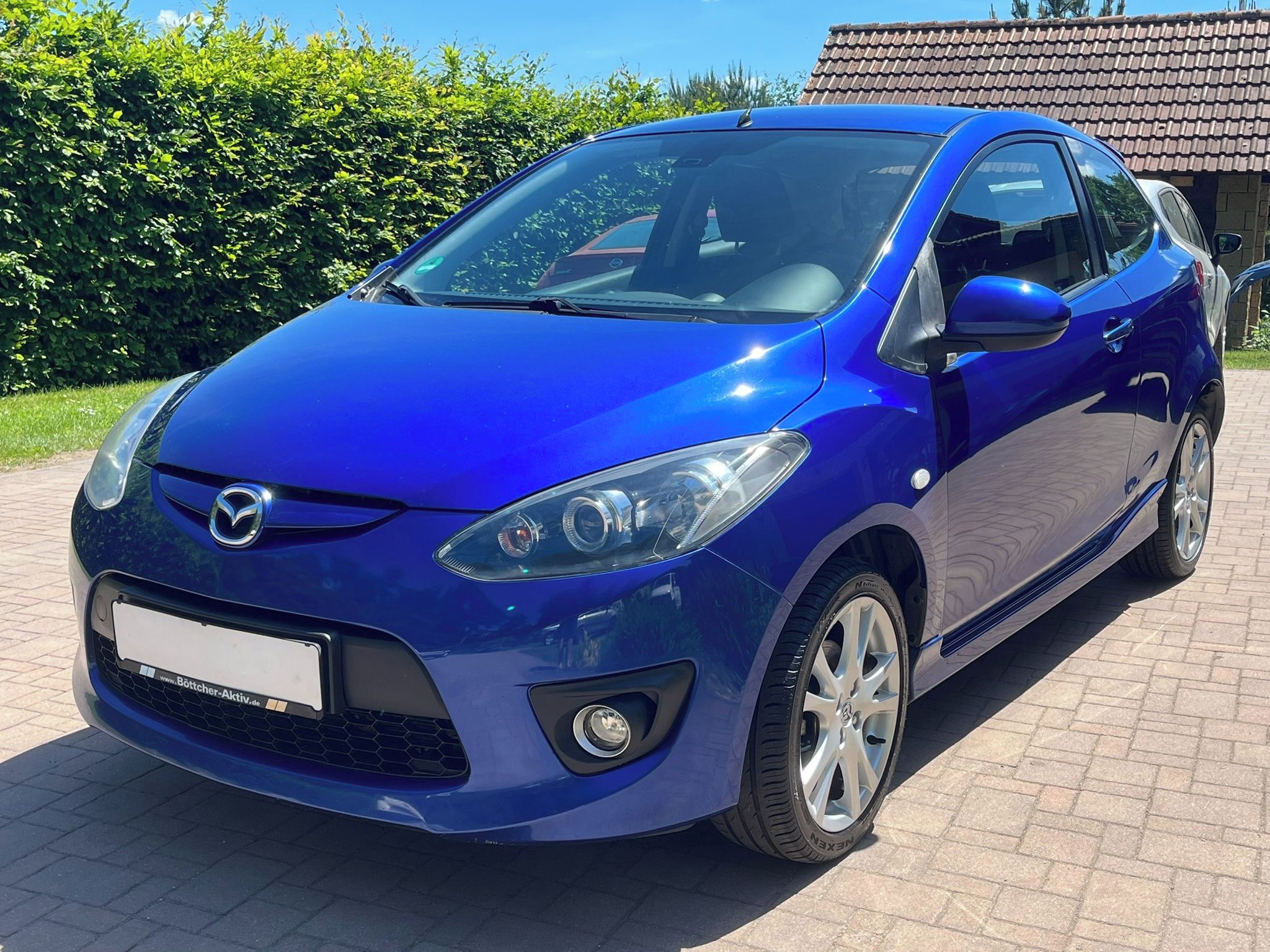 Mazda 2, 1.35 63kW Sport Výhřev sedadel - fotka 3