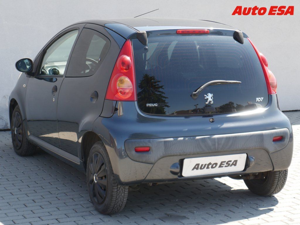 Peugeot 107, 1.0i - fotka 5