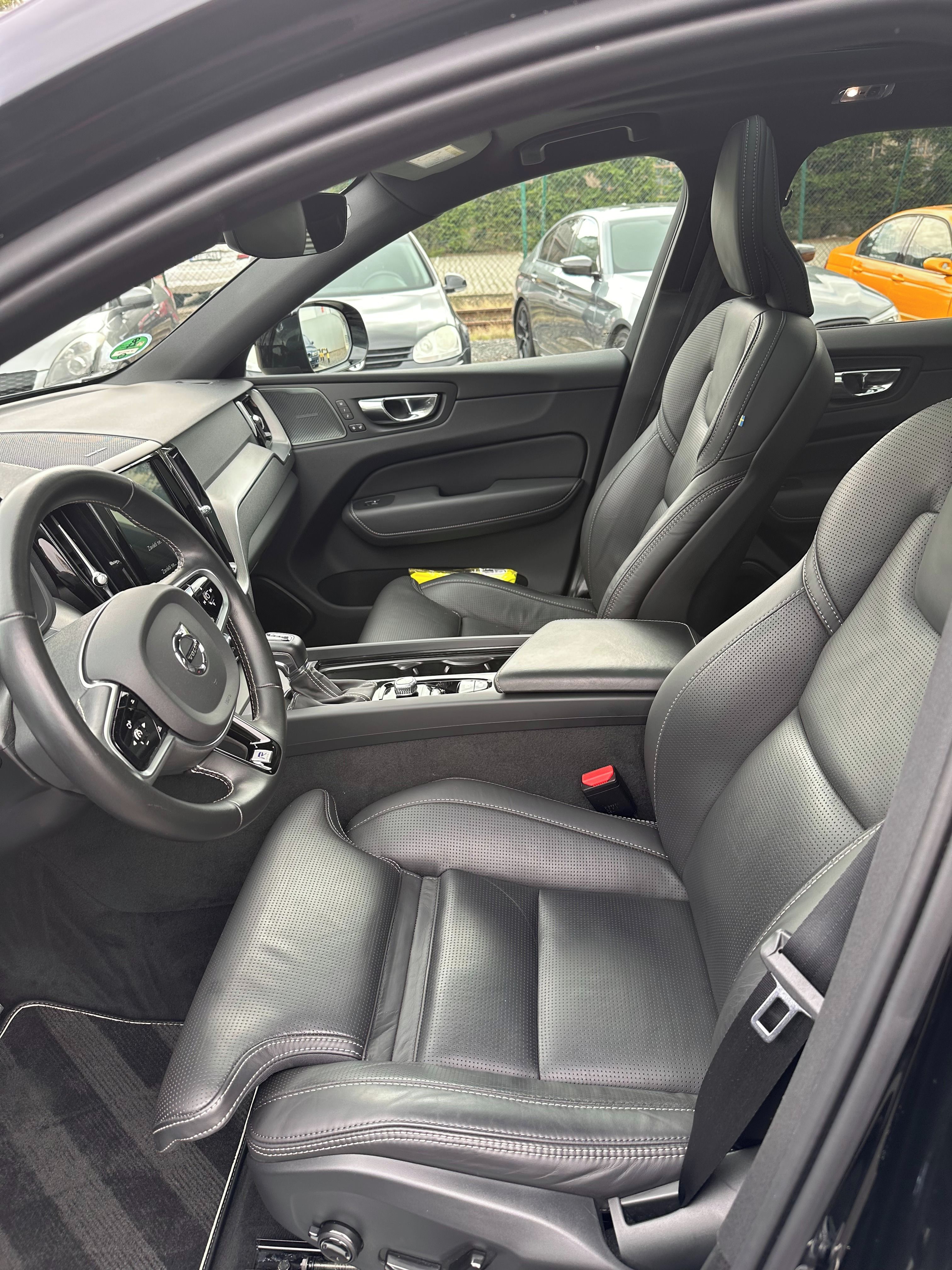 Volvo XC60, Volvo XC60 D4 140 kW - fotka 5