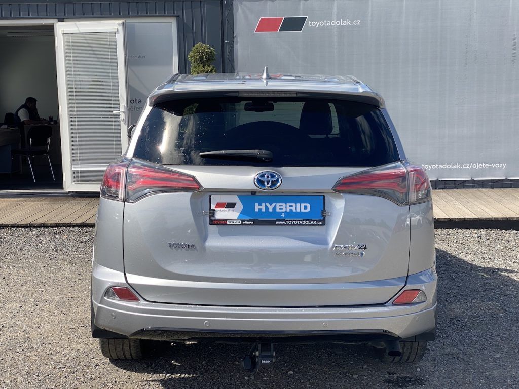 Toyota Rav4, 2.5HSD, ČR, Selection, navi - fotka 6