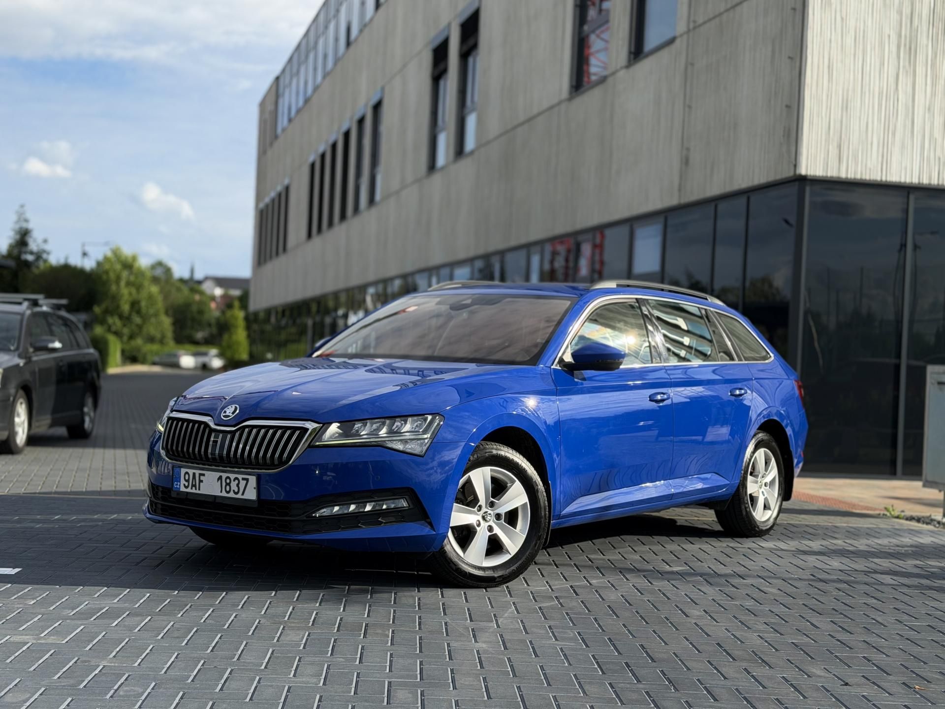 Škoda Superb, 2.0 TDi 110 kW/manual/tažné - fotka 2
