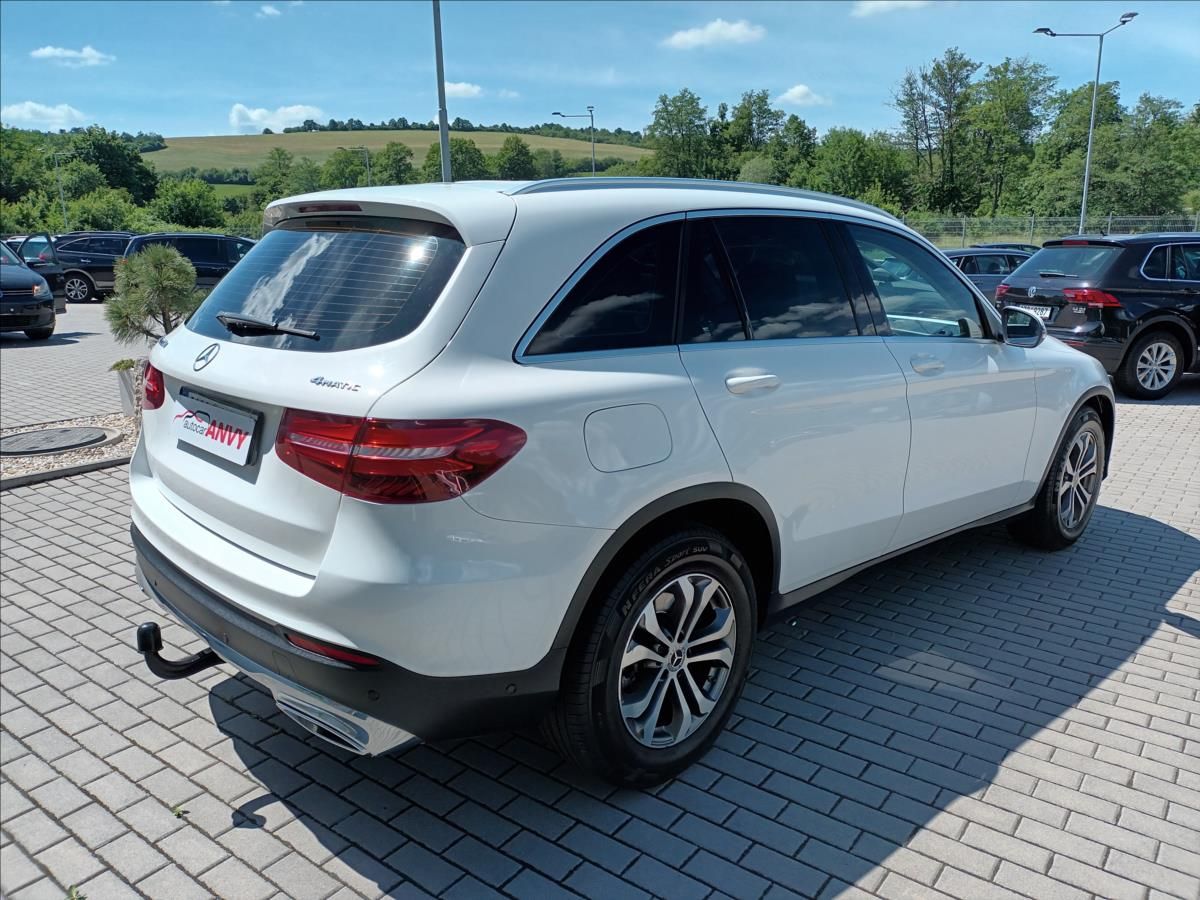 Mercedes-Benz GLC, 2,1 220D,ČR,1MAJ,KŮŽE,TZ,NAVI, - fotka 5