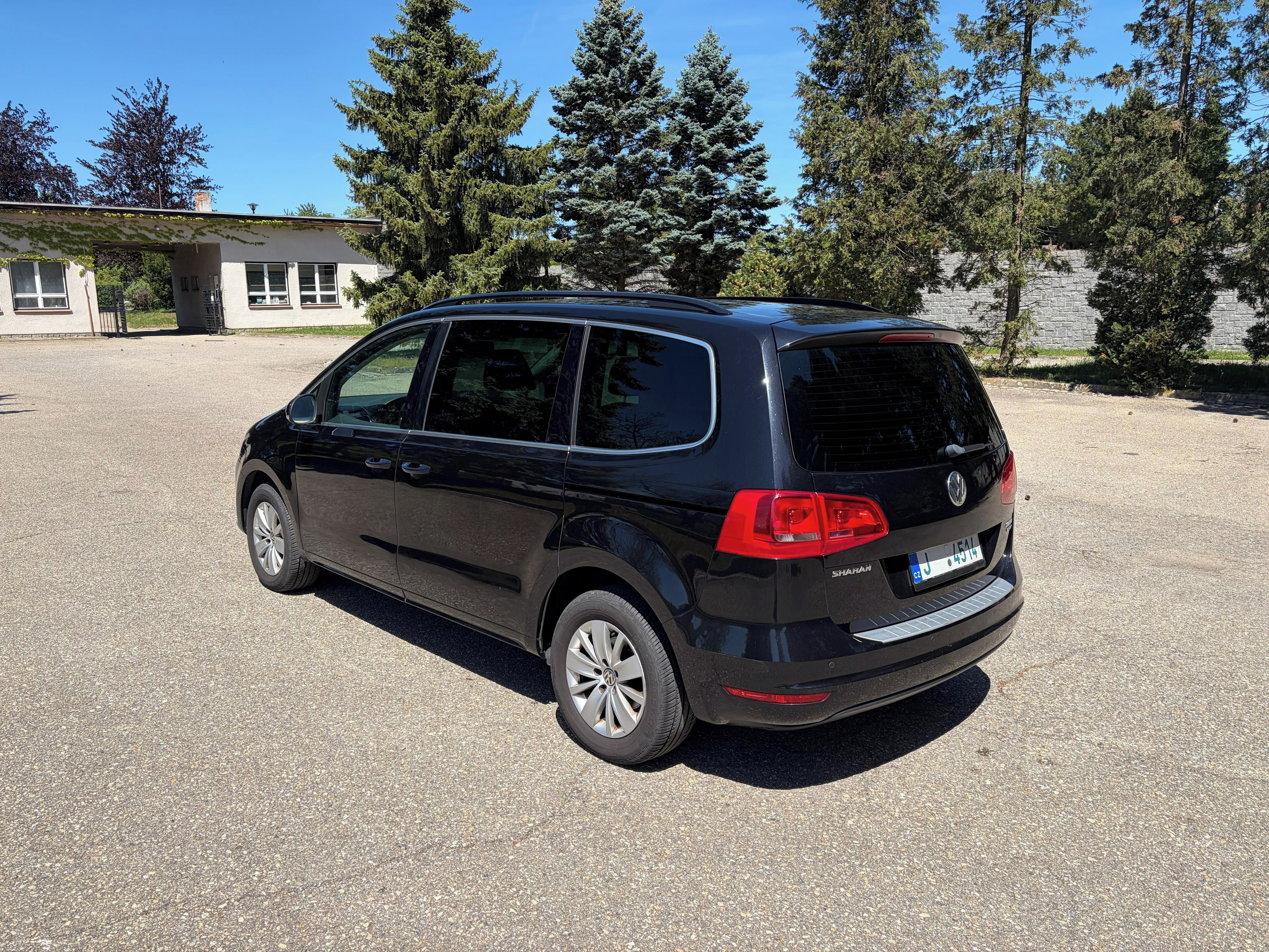 Volkswagen Sharan, 2.0TDI 103kW 4x4 7 sedadel ALU - fotka 4