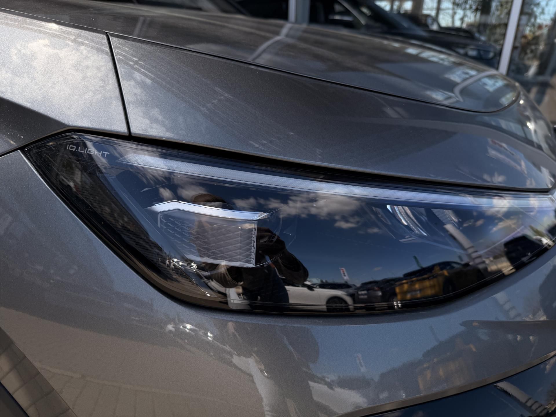 Volkswagen T-Roc, 1,5 eTSI 110 kW 7DSG  R-Line - fotka 4