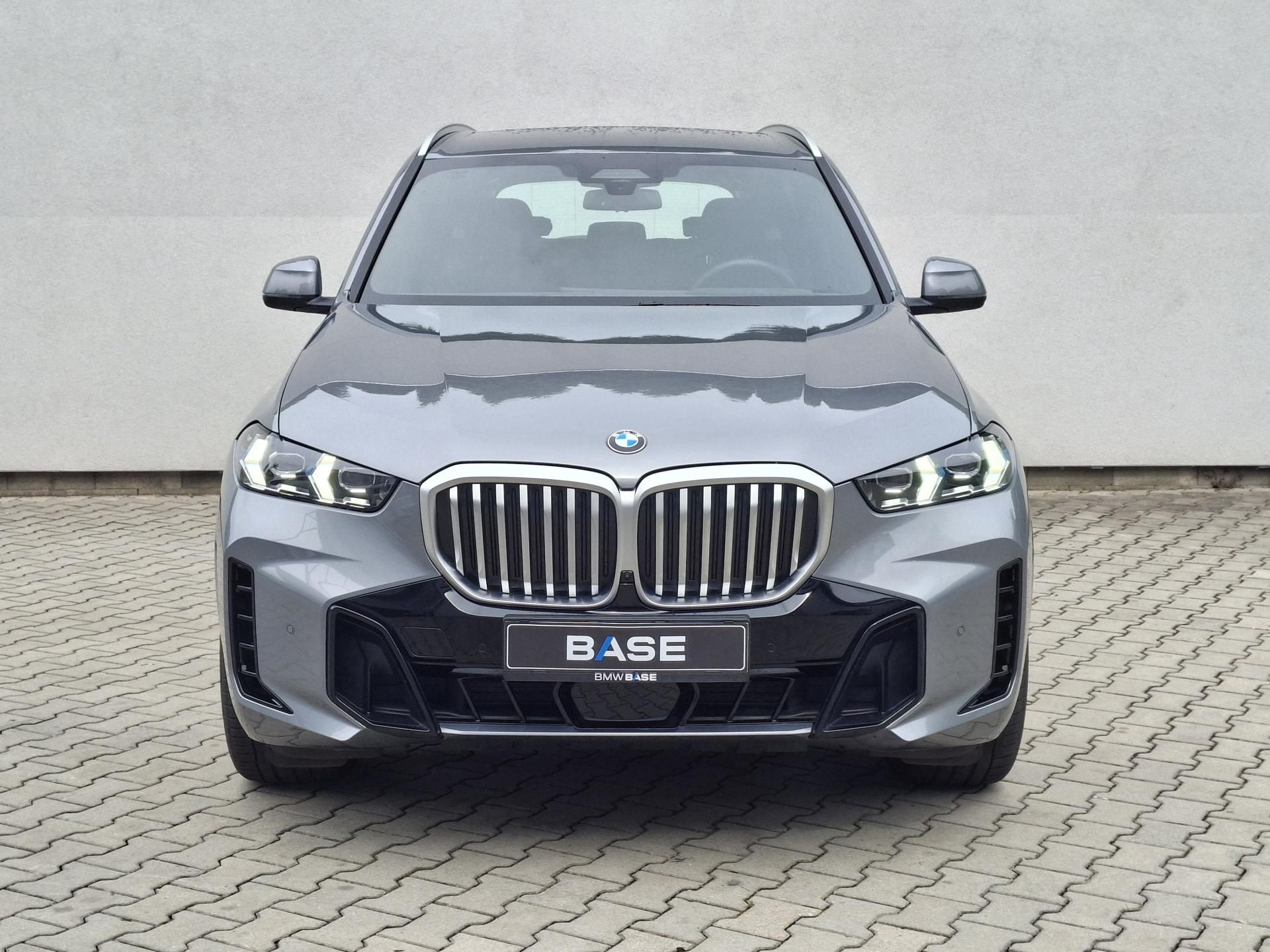 BMW X5, X5 xDrive30d M-Sport - fotka 2