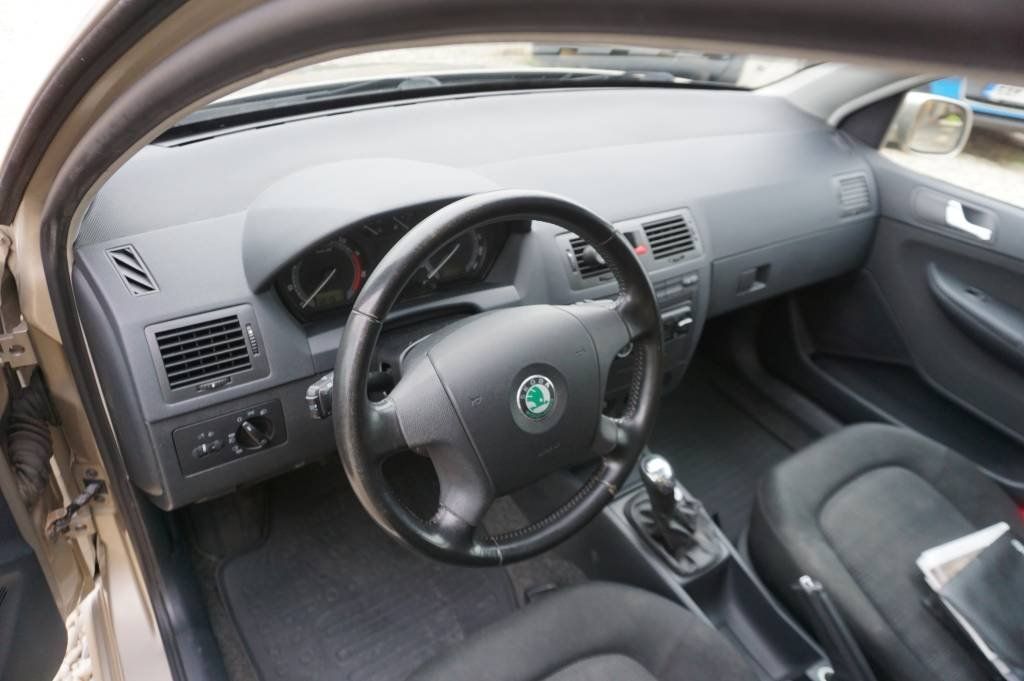 Škoda Fabia, 1,2 12V  47KW 1,MAJ NOVÉ V ČR - fotka 5