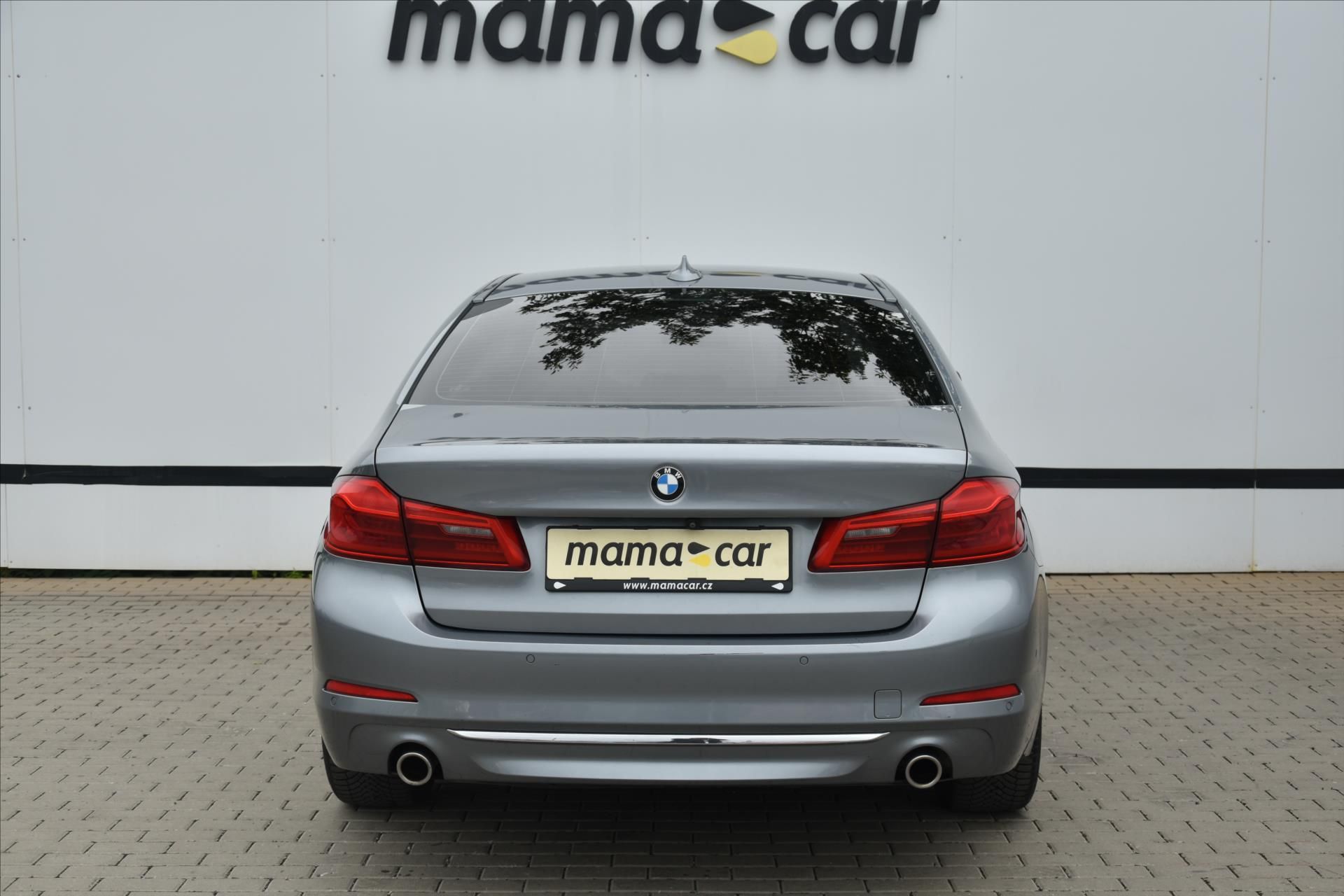 BMW Řada 5, 520d xDrive LUXURY NAVI ČR - fotka 6
