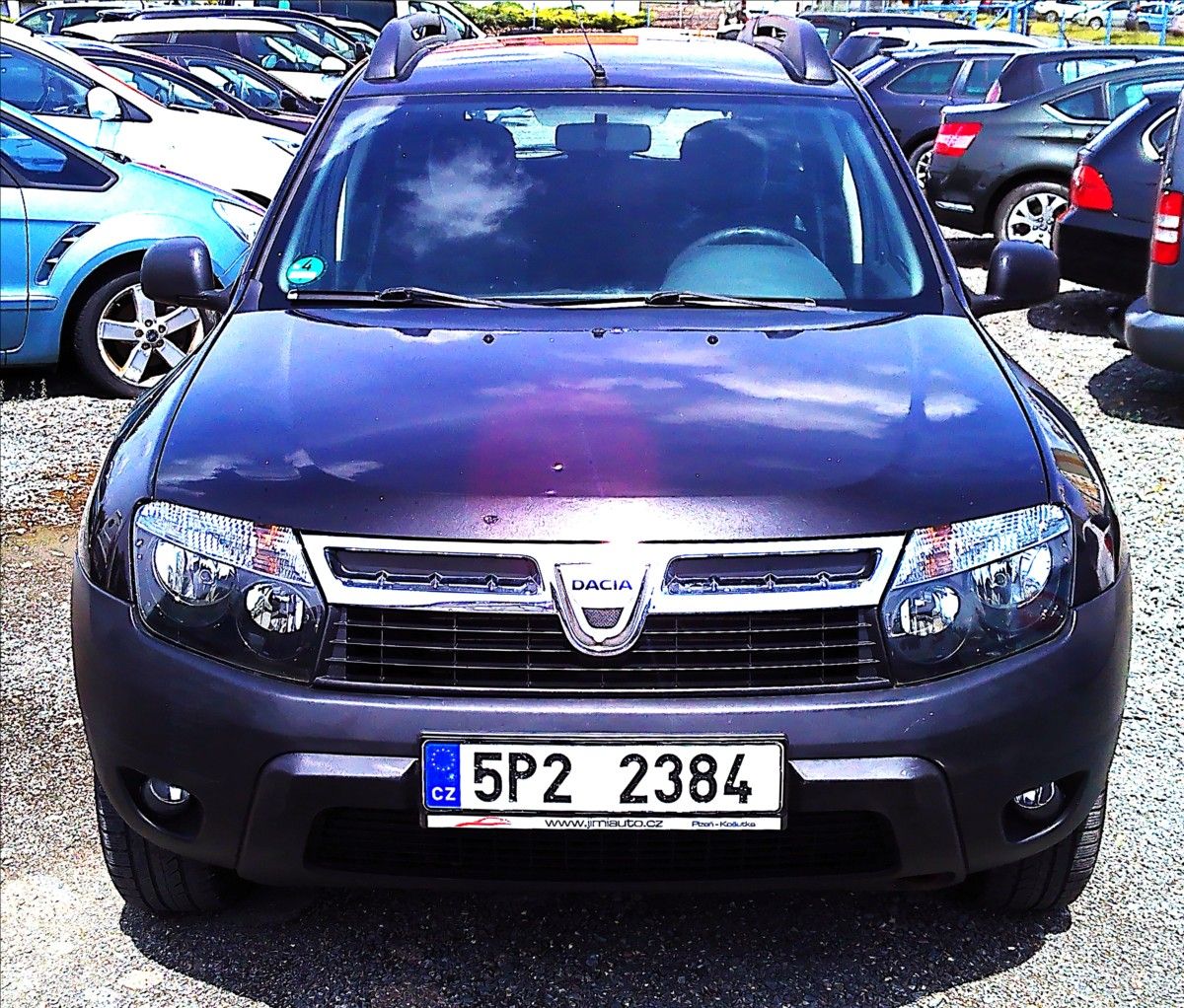 Dacia Duster, 1,6   16V 4x4 + TAŽNÉ ZAŘÍZENÍ - fotka 4