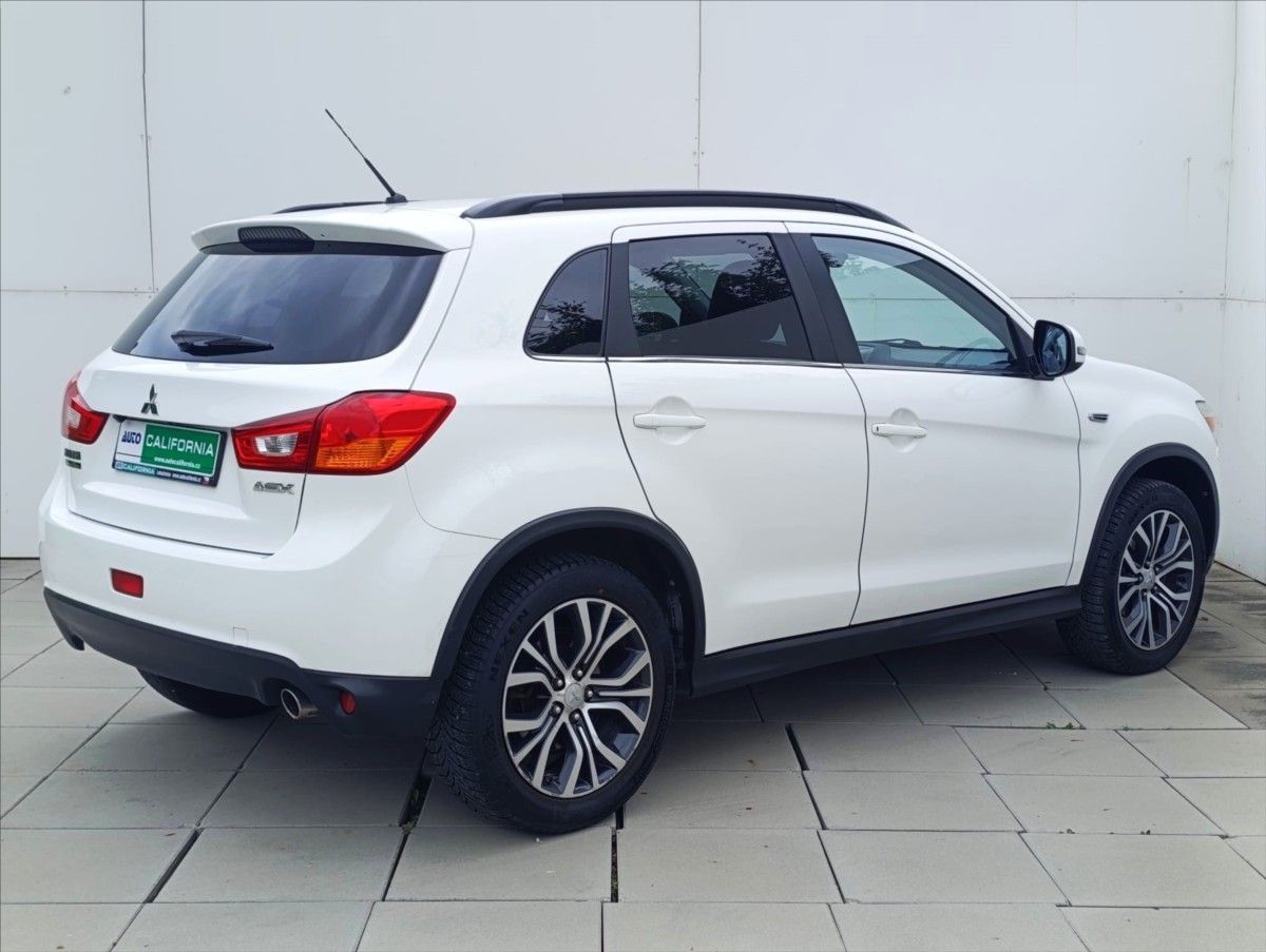 Mitsubishi ASX, 1,6 DI-D Kamera Navi Panorama - fotka 6