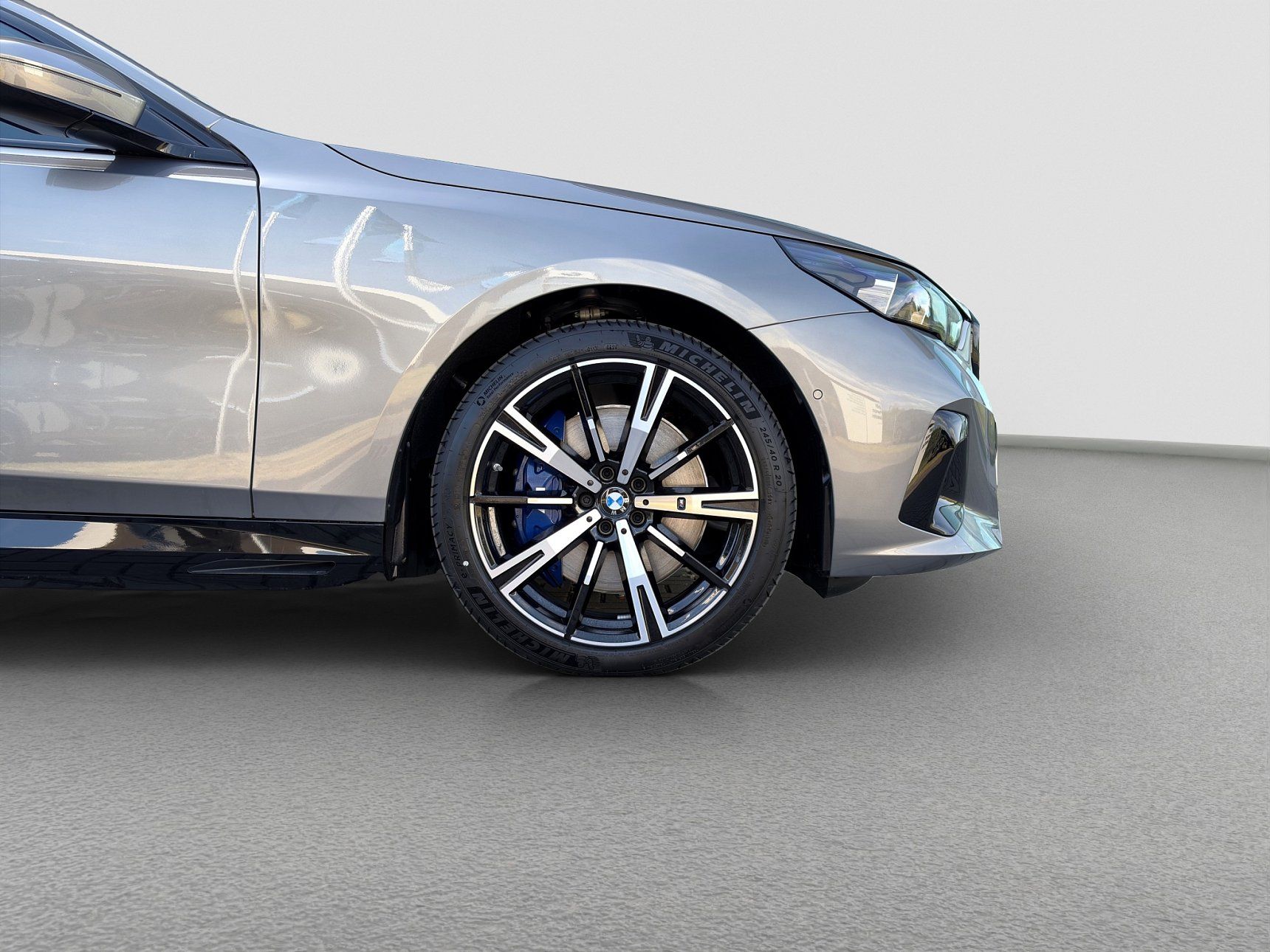 BMW Řada 5, | 550e xDrive Touring, Touring - fotka 4