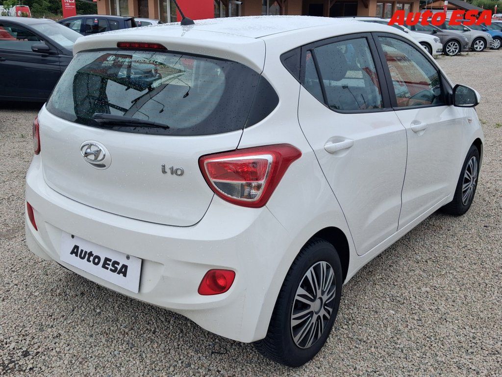 Hyundai i10, 1.0 i - fotka 4