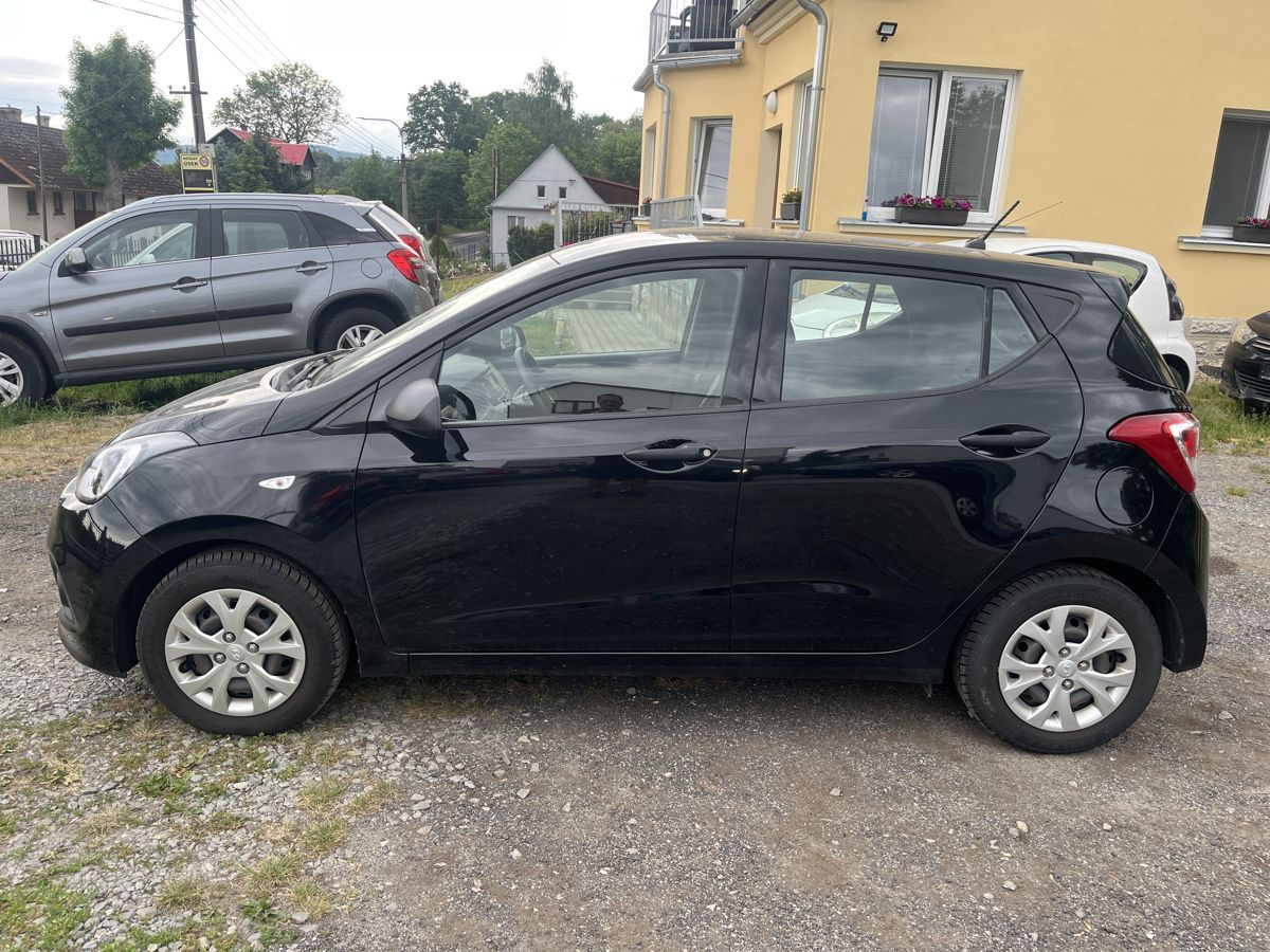 Hyundai i10, MOC MOC PĚKNÝ - fotka 2