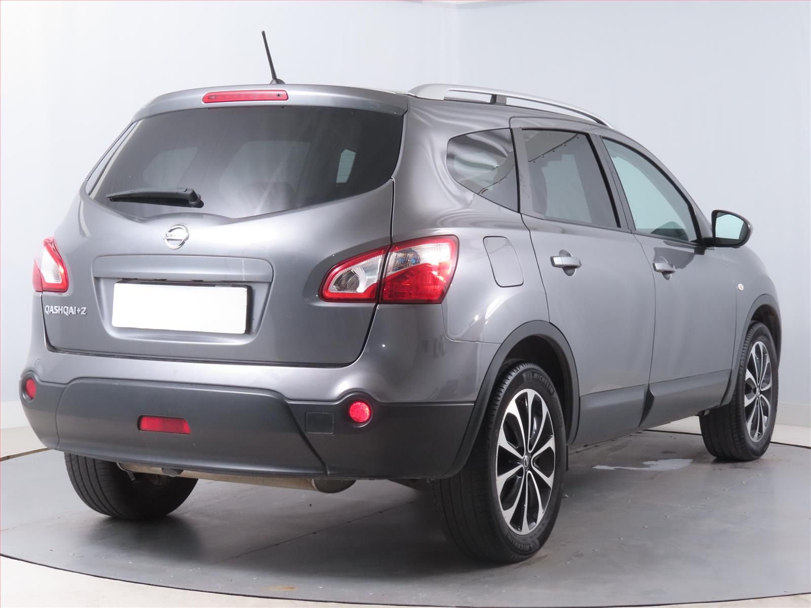Nissan Qashqai, 1.6 i, 7 míst, Navi - fotka 5