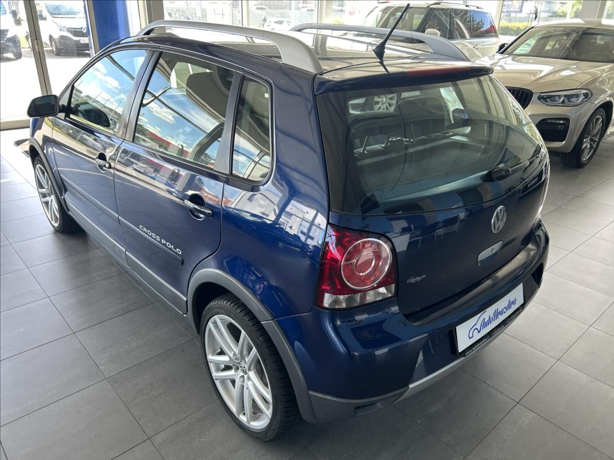 Volkswagen Polo, 1,4   CROSS,16V,KLIMATIZACE - fotka 4