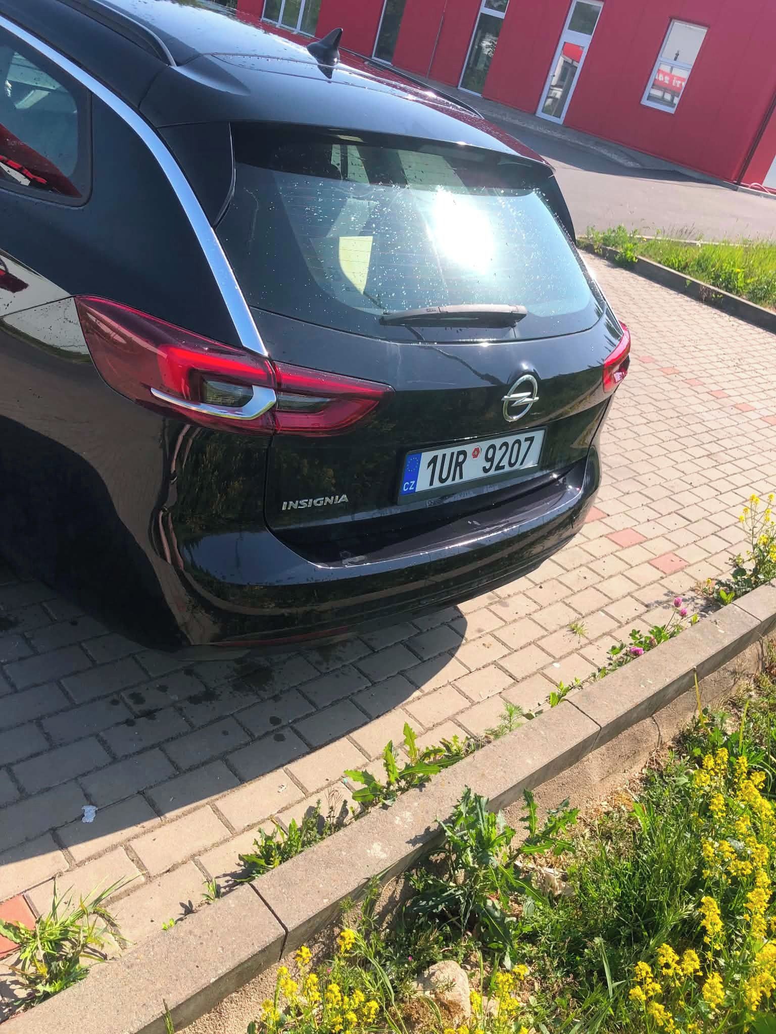 Opel Insignia, 2.0 TDCi 125 kW po rozvodech - fotka 5