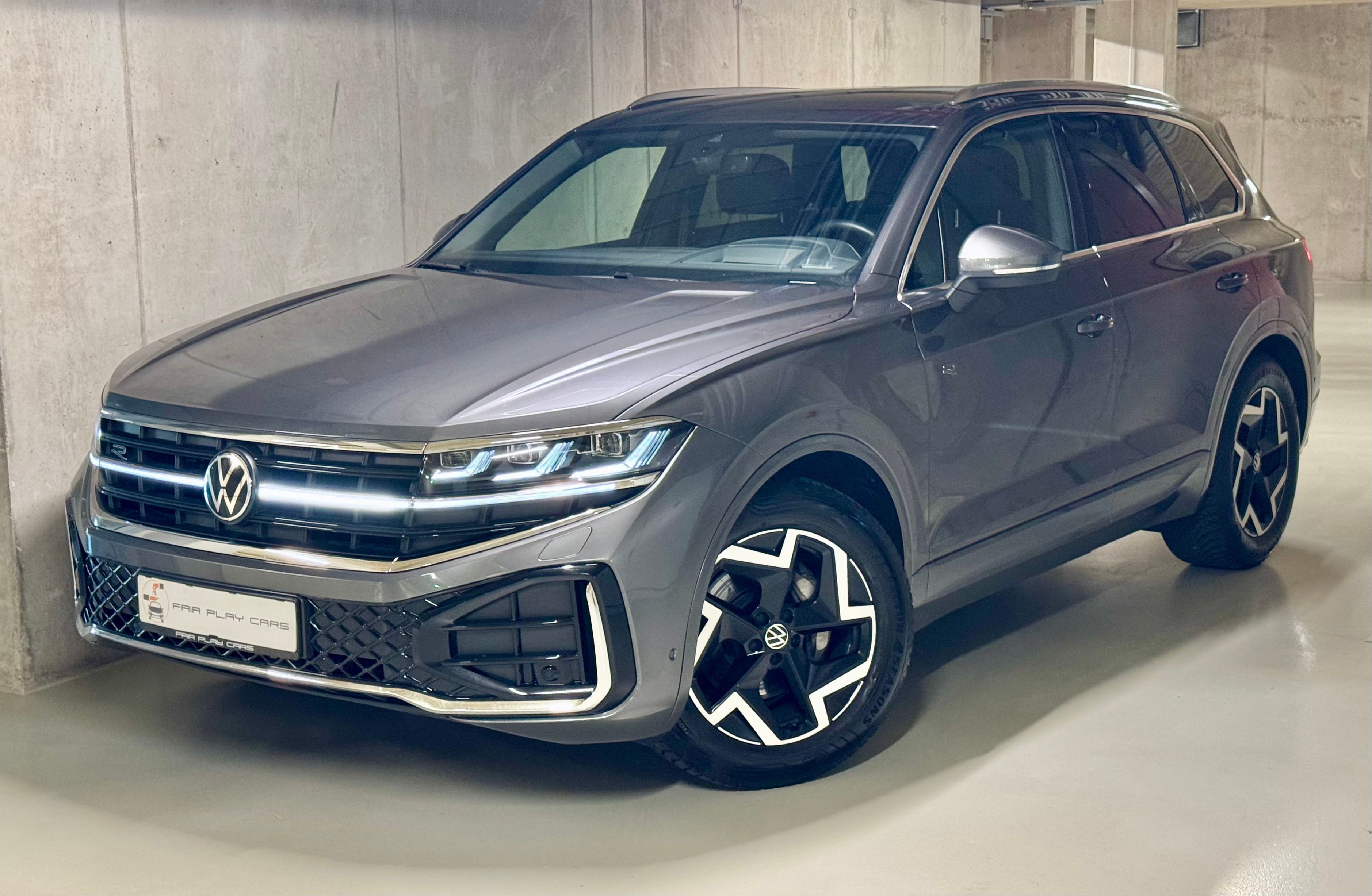 Volkswagen Touareg, R-line/tazne/vzduch/matrix/HUD - fotka 3
