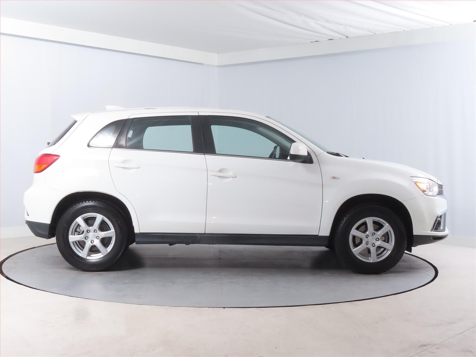 Mitsubishi ASX, 1.6 MIVEC, ČR,1.maj - fotka 6