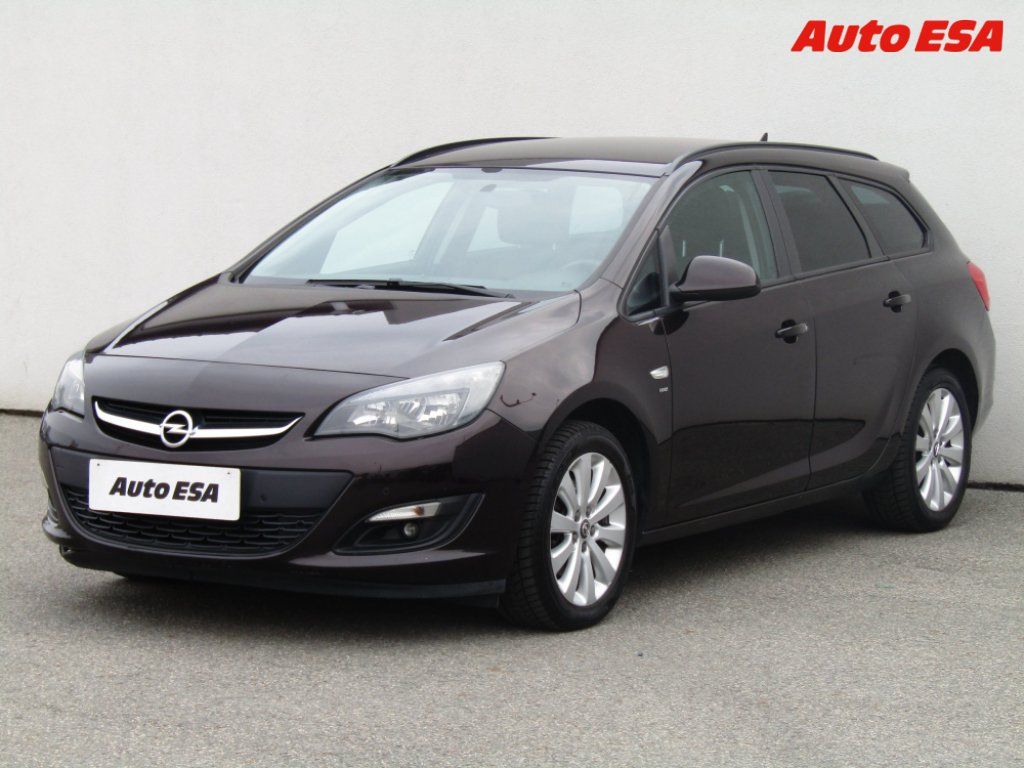 Opel Astra, 1.4i sports tourer,+kola - fotka 3