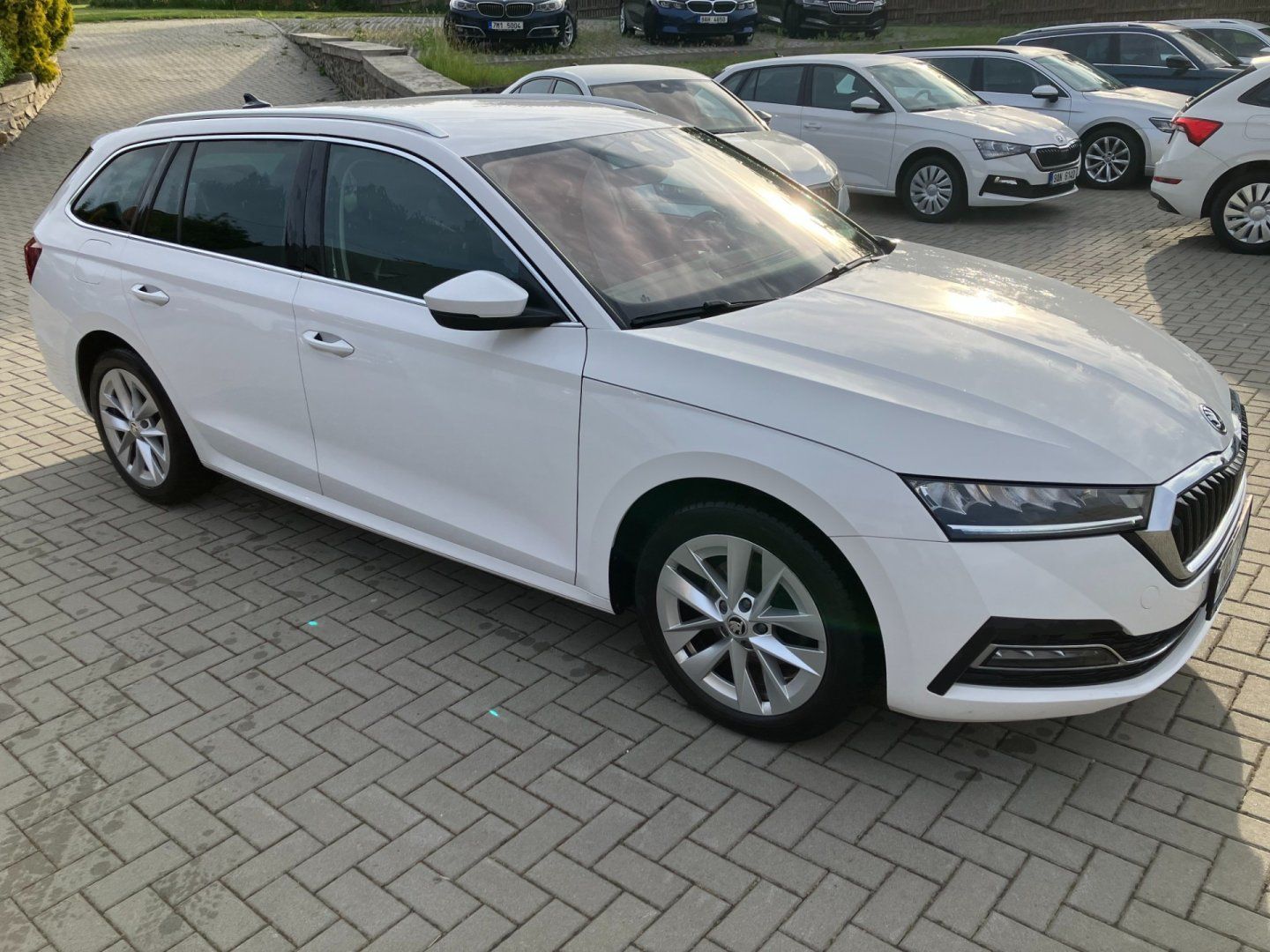 Škoda Octavia, 2.0TDI STYLE NEHAVAROVANÉ - fotka 2