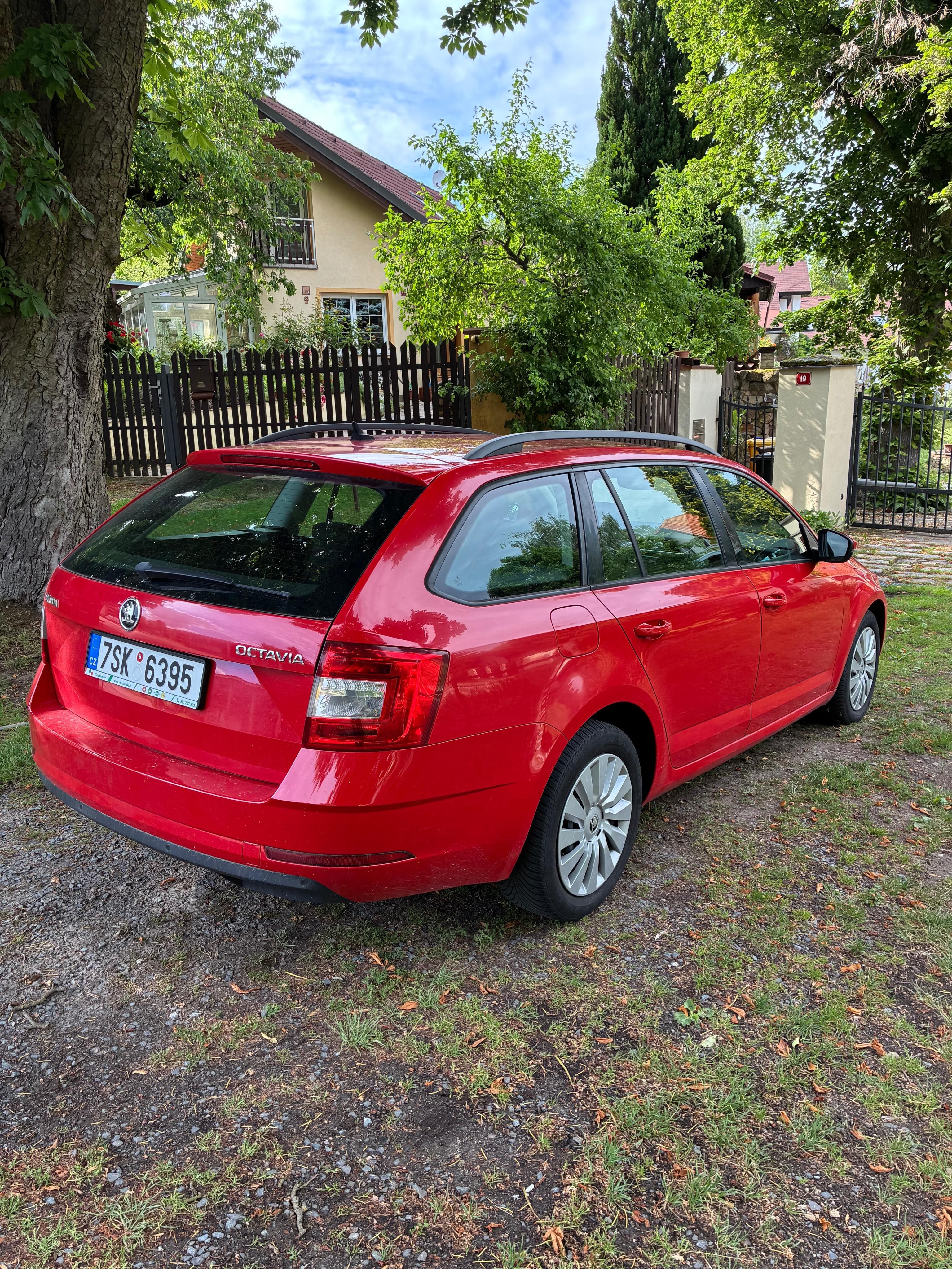 Škoda Octavia - fotka 4
