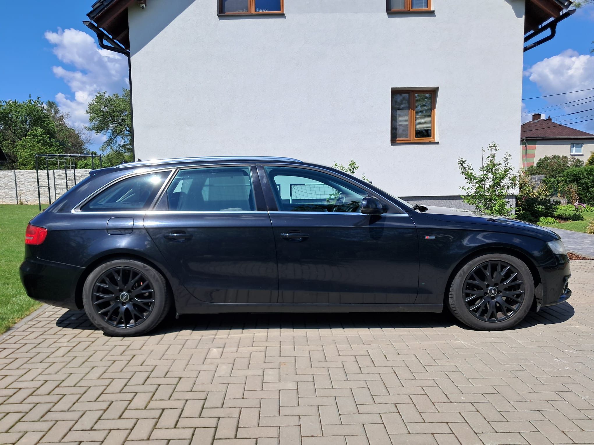 Audi A4, Audi A4 Avant 2.0 TDI, r. 2010 - fotka 3