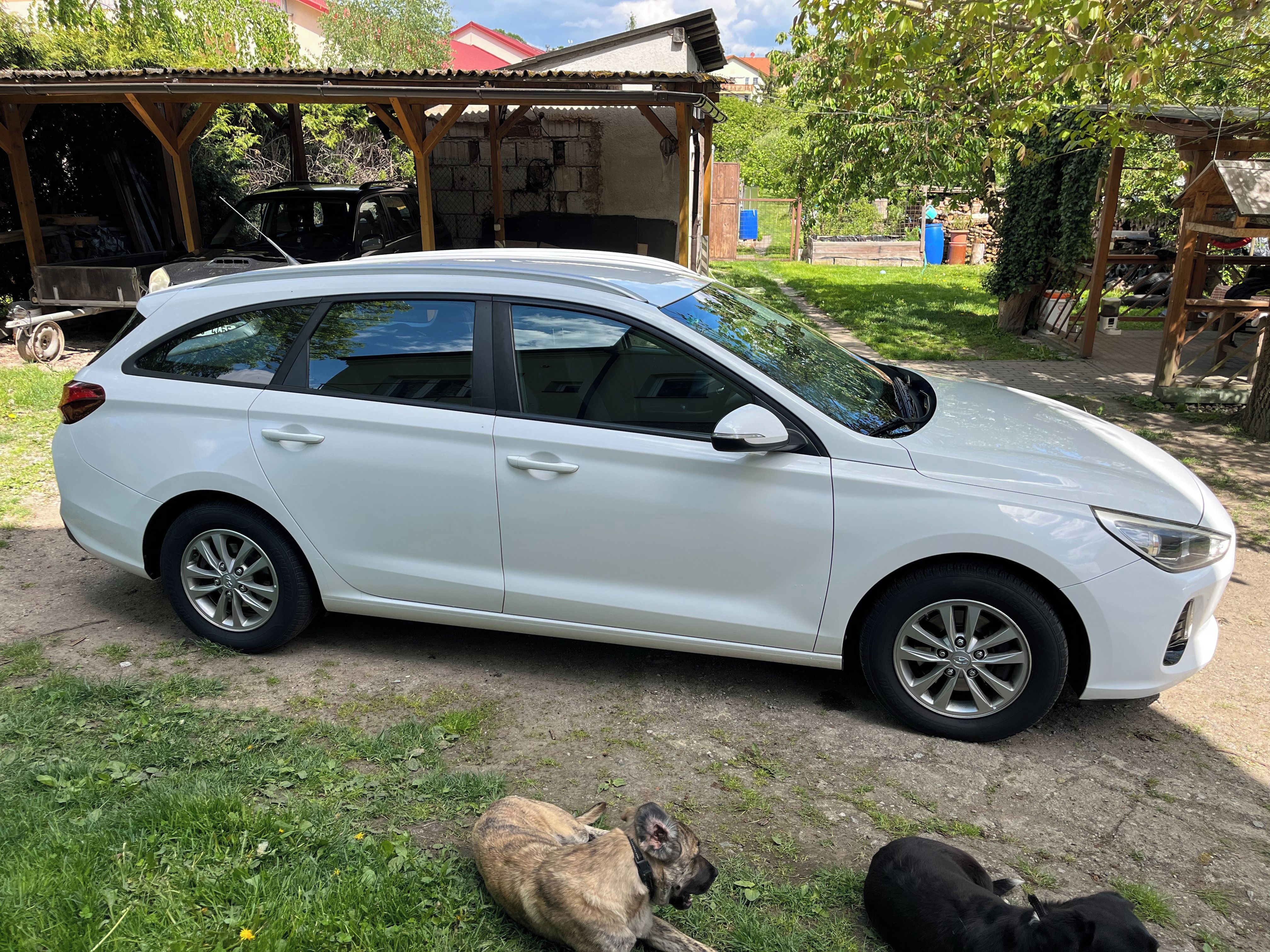 Hyundai i30, 1,6 crdi, 97kw servisováno, CZ