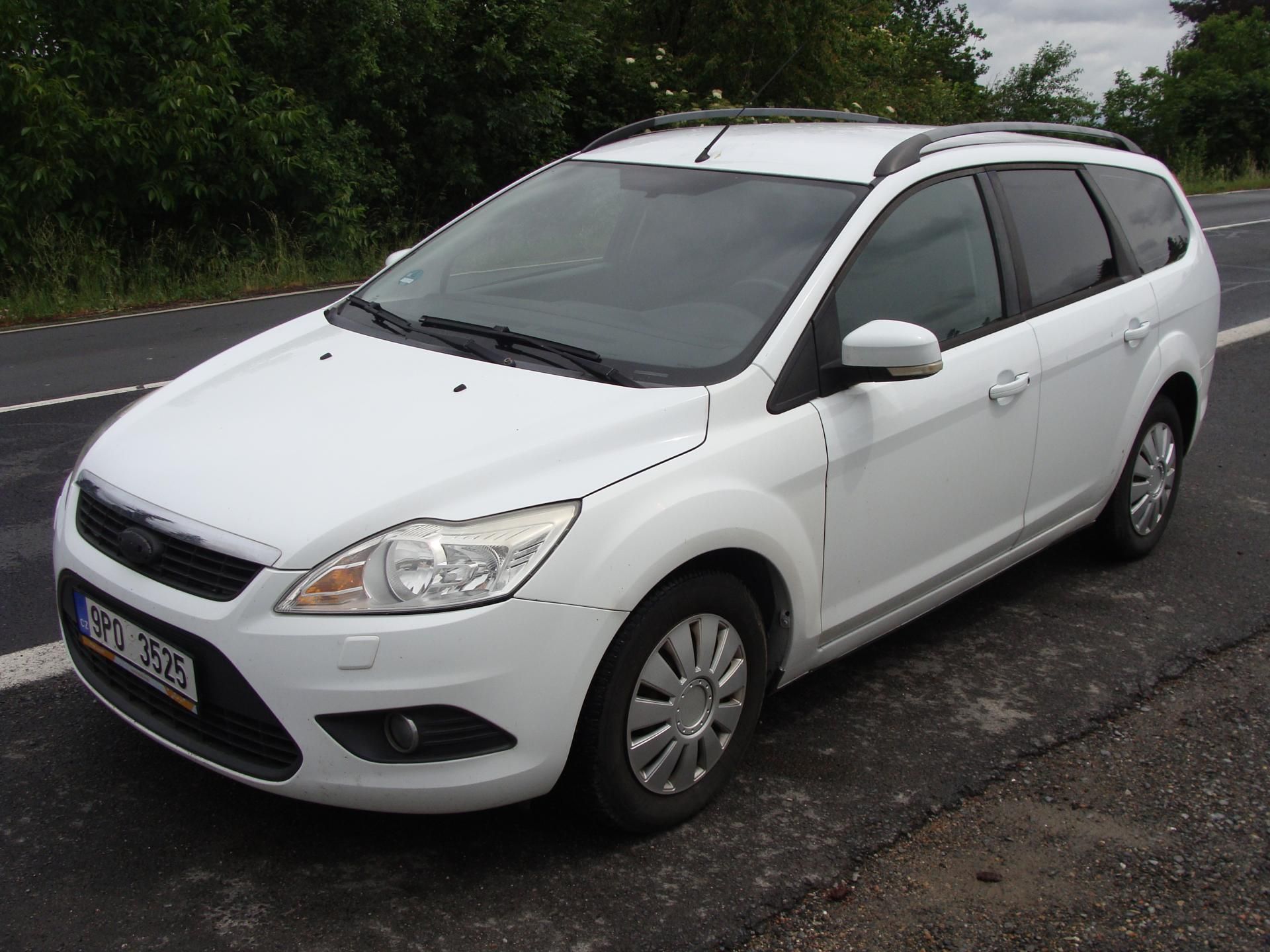 Ford Focus, 1.6i, 74 kW, klimatizace