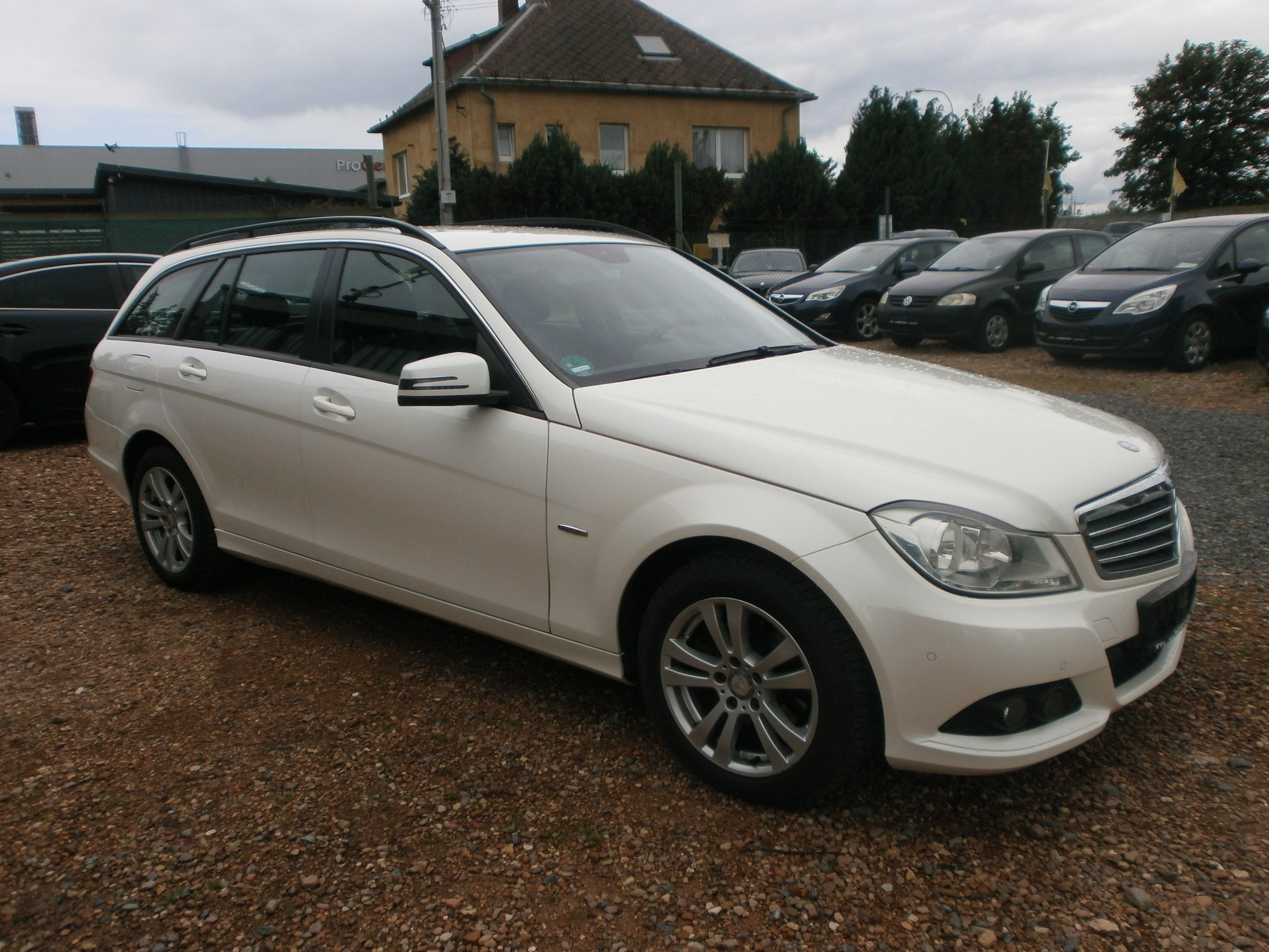 Mercedes-Benz Třídy C - fotka 4