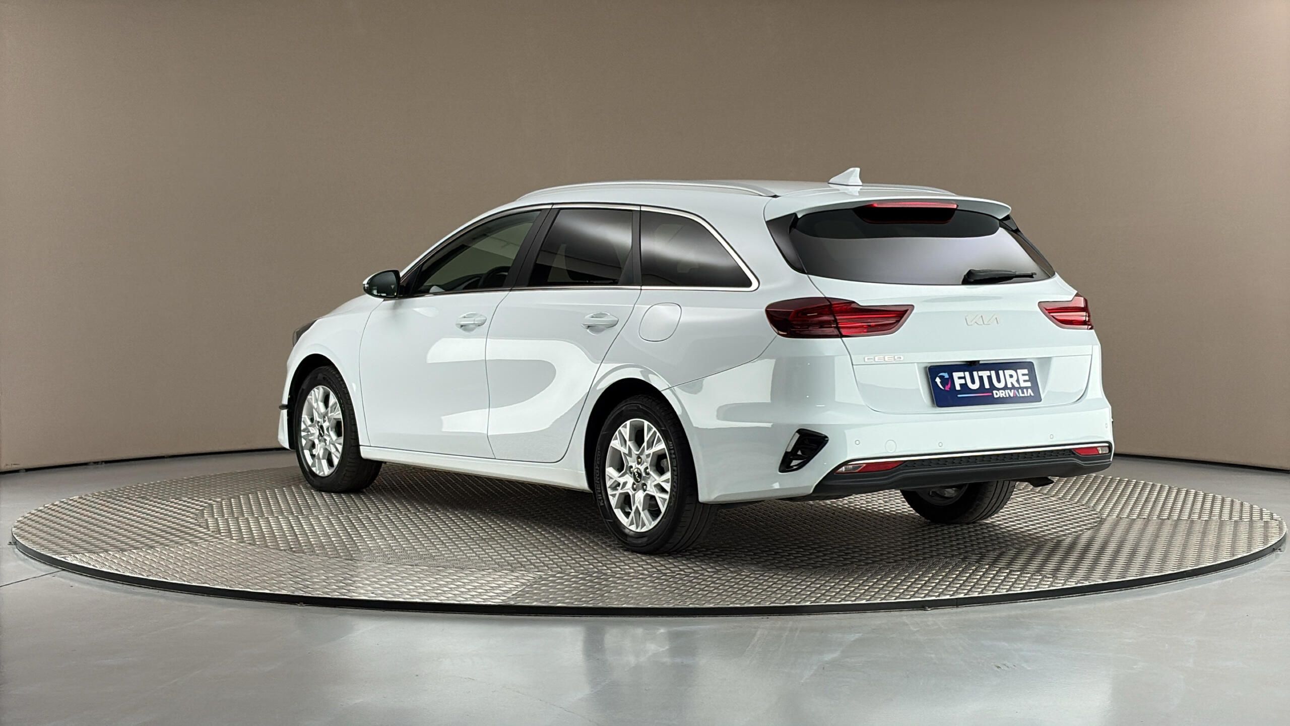 Kia Cee´d, 1.6 CRDI Top - fotka 2