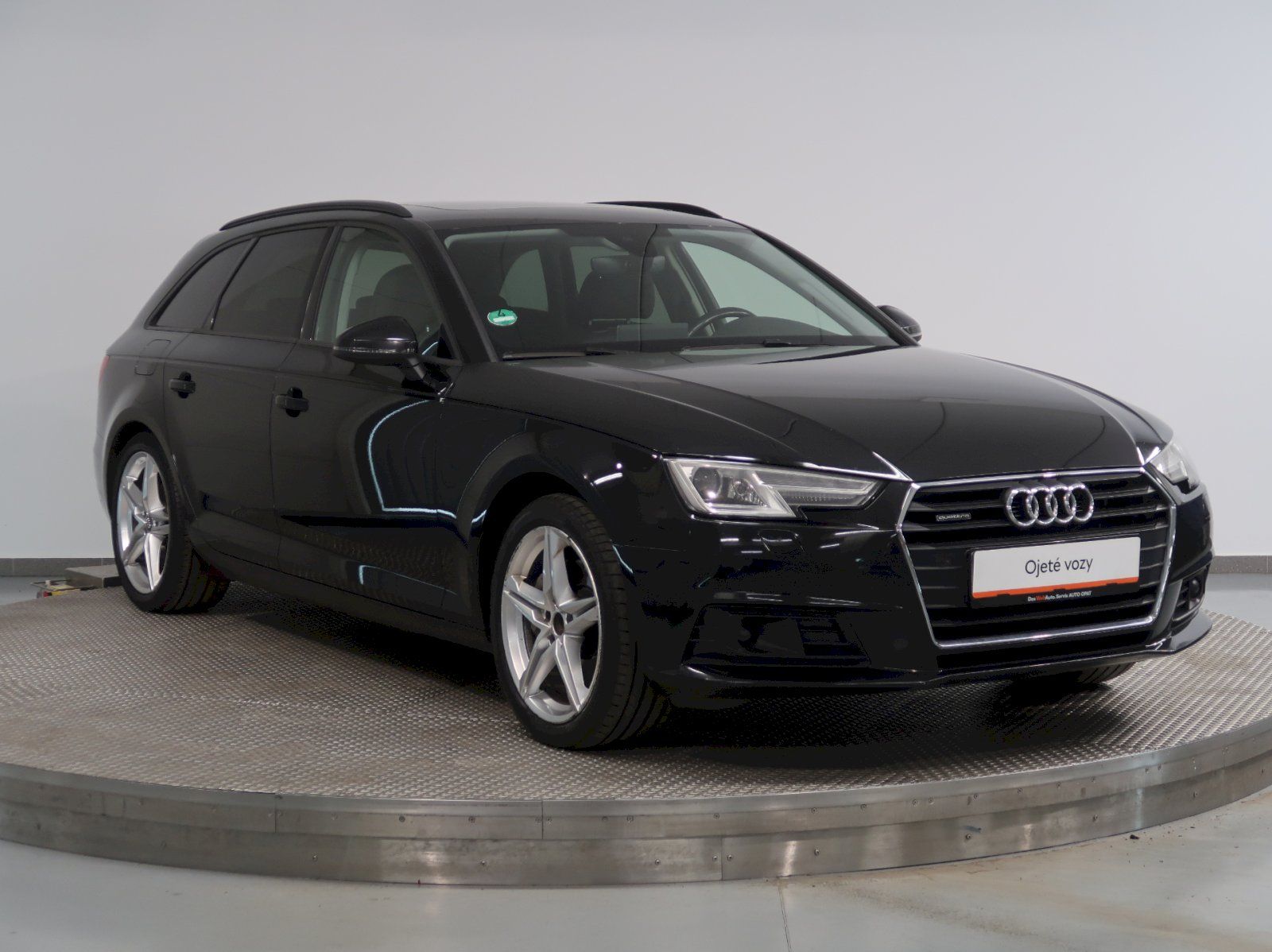 Audi A4, QUATTRO 2.0TDI 140KW - fotka 6