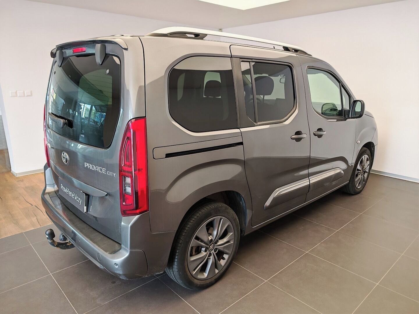 Toyota Proace City Verso, 1.5 D - manual - fotka 4