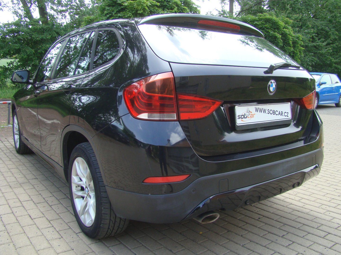 BMW X1, 2.0D 105kW NAVI SPORTPAKET - fotka 5