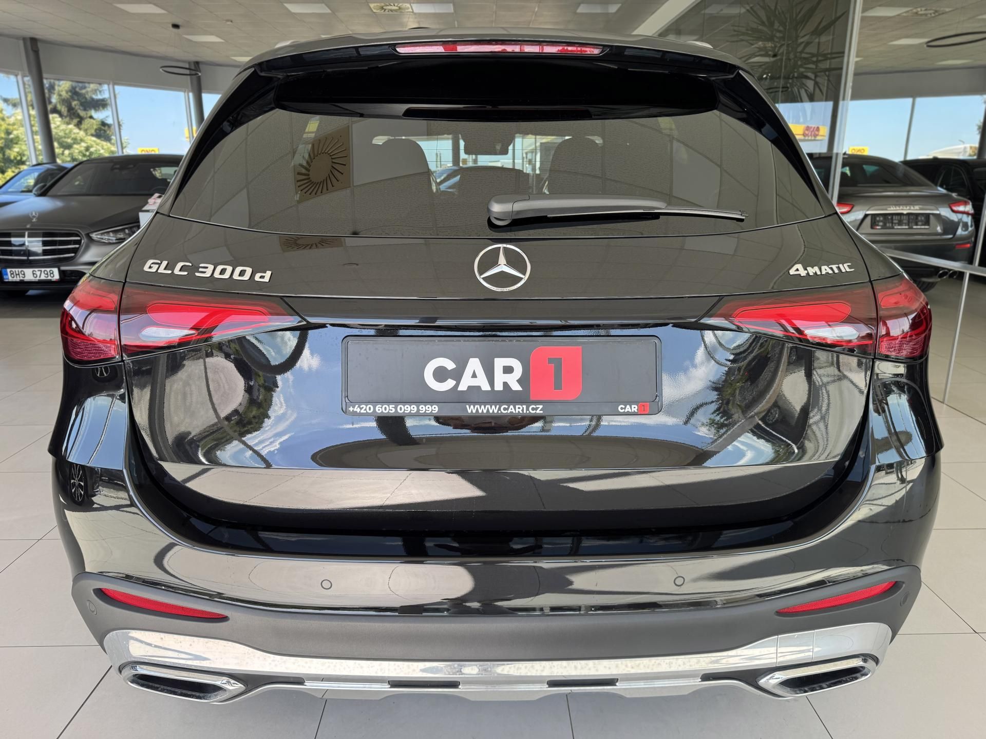 Mercedes-Benz GLC, 300d 4MATIC*AMG*198kW*Tažné - fotka 6