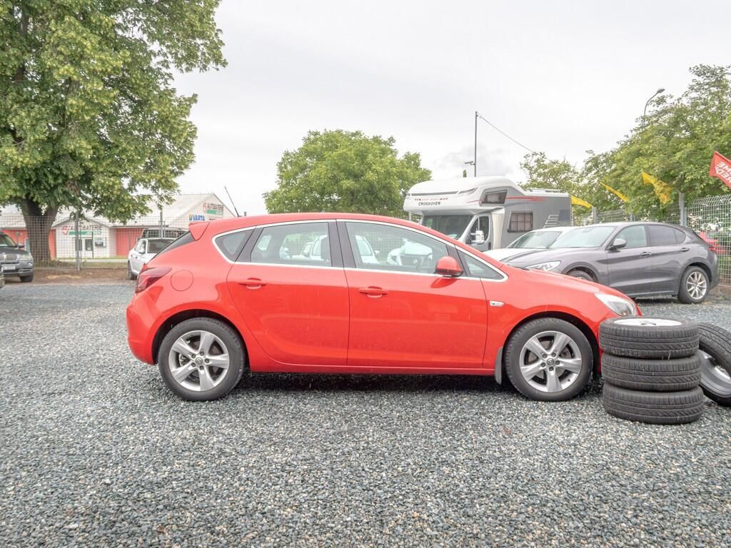Opel Astra, 1.7D 81KW – 2x KOLA - fotka 4