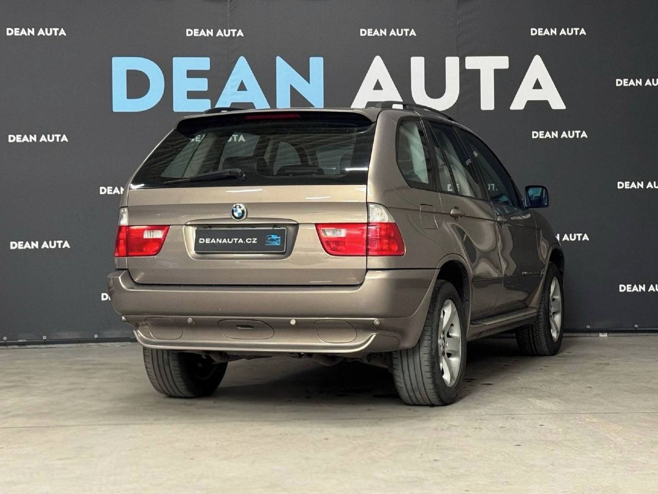 BMW X5, E53 3.0d, ČR, Tažné, Serviska - fotka 3