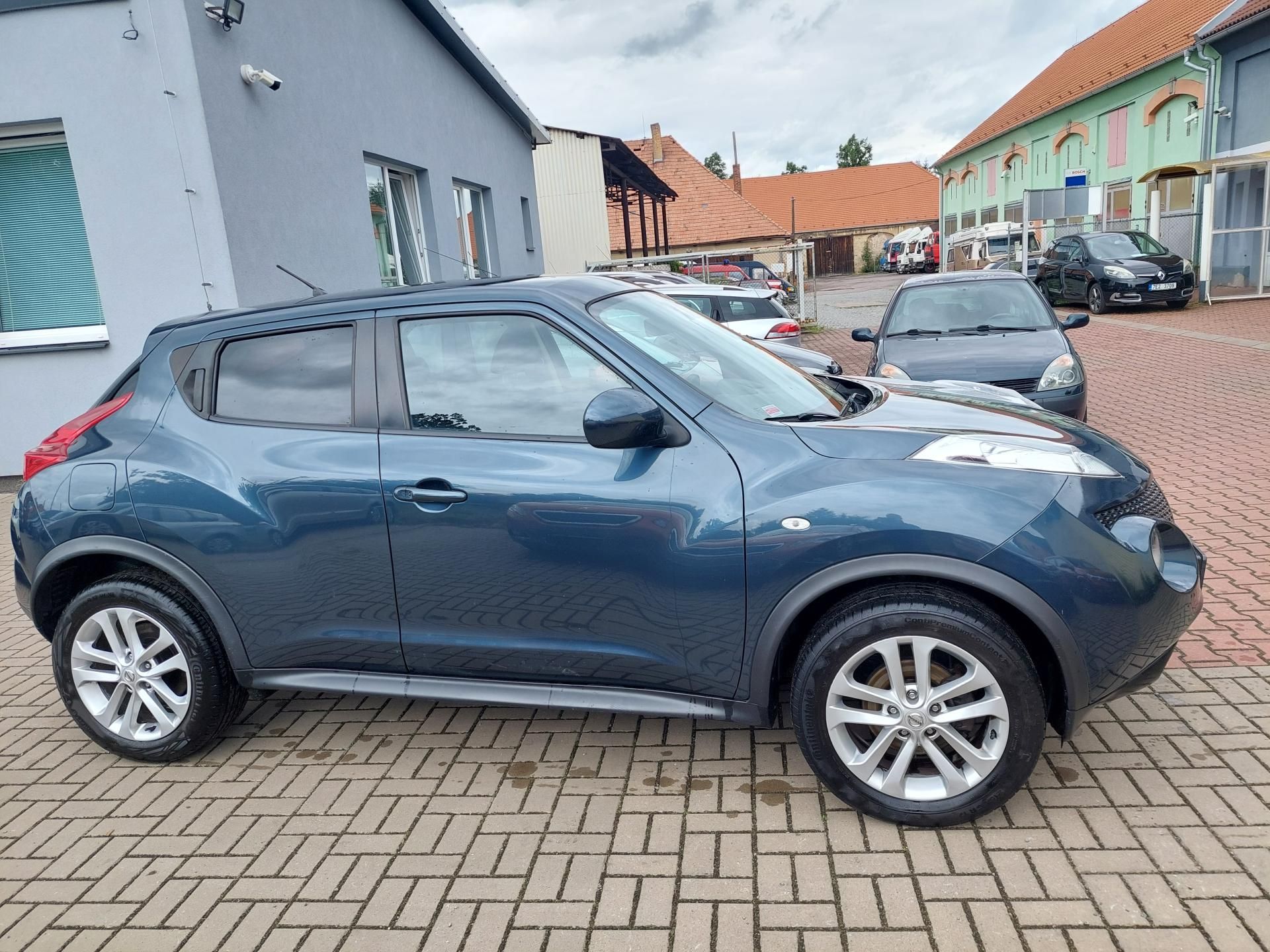 Nissan Juke, TEKNA 1.6 - fotka 4