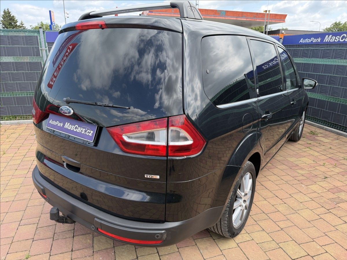 Ford Galaxy, 2.0 TDCi Ghia 7míst - fotka 5